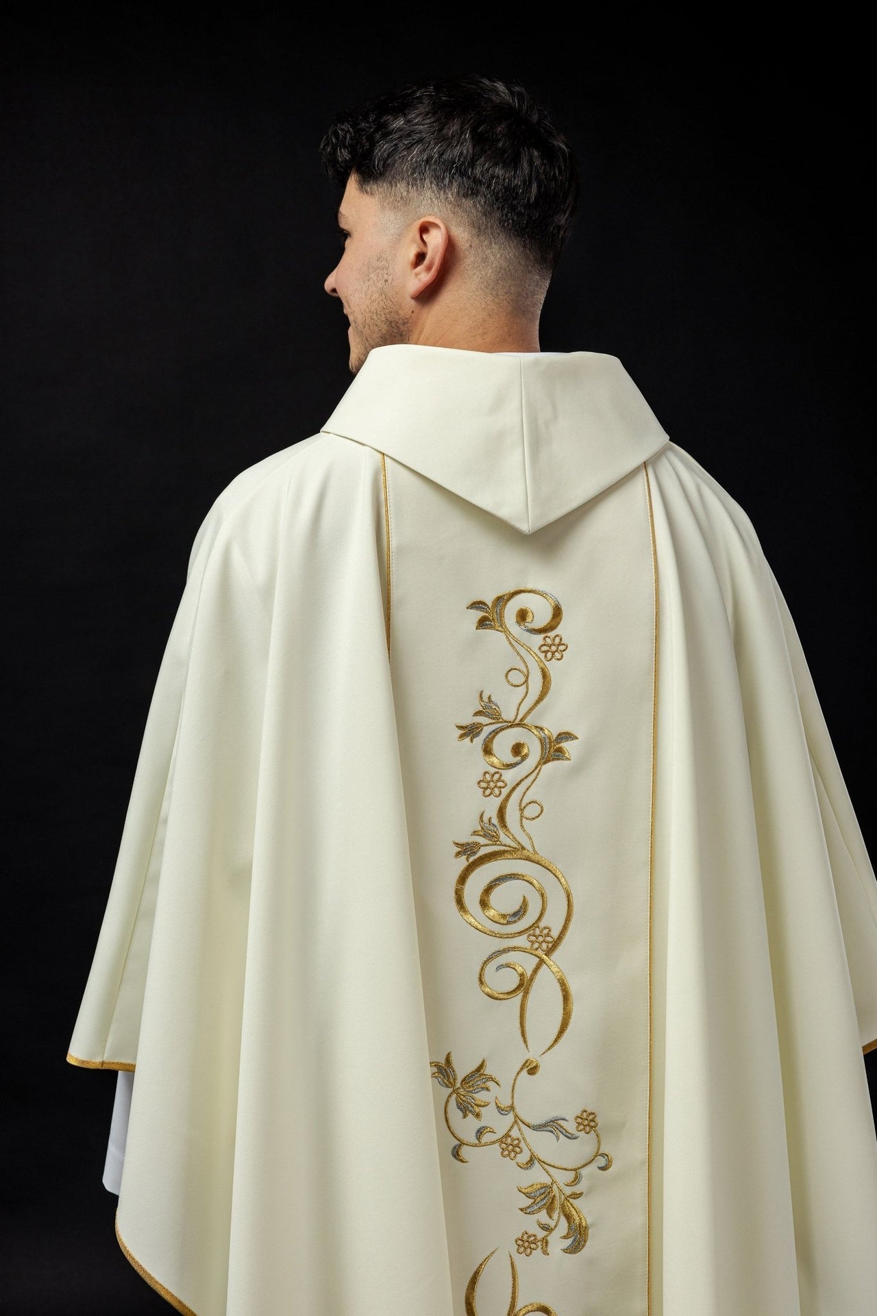 Ornat Liturgiczny Złoty Haft Święty Antoni - Polski Produkt - alba.pl