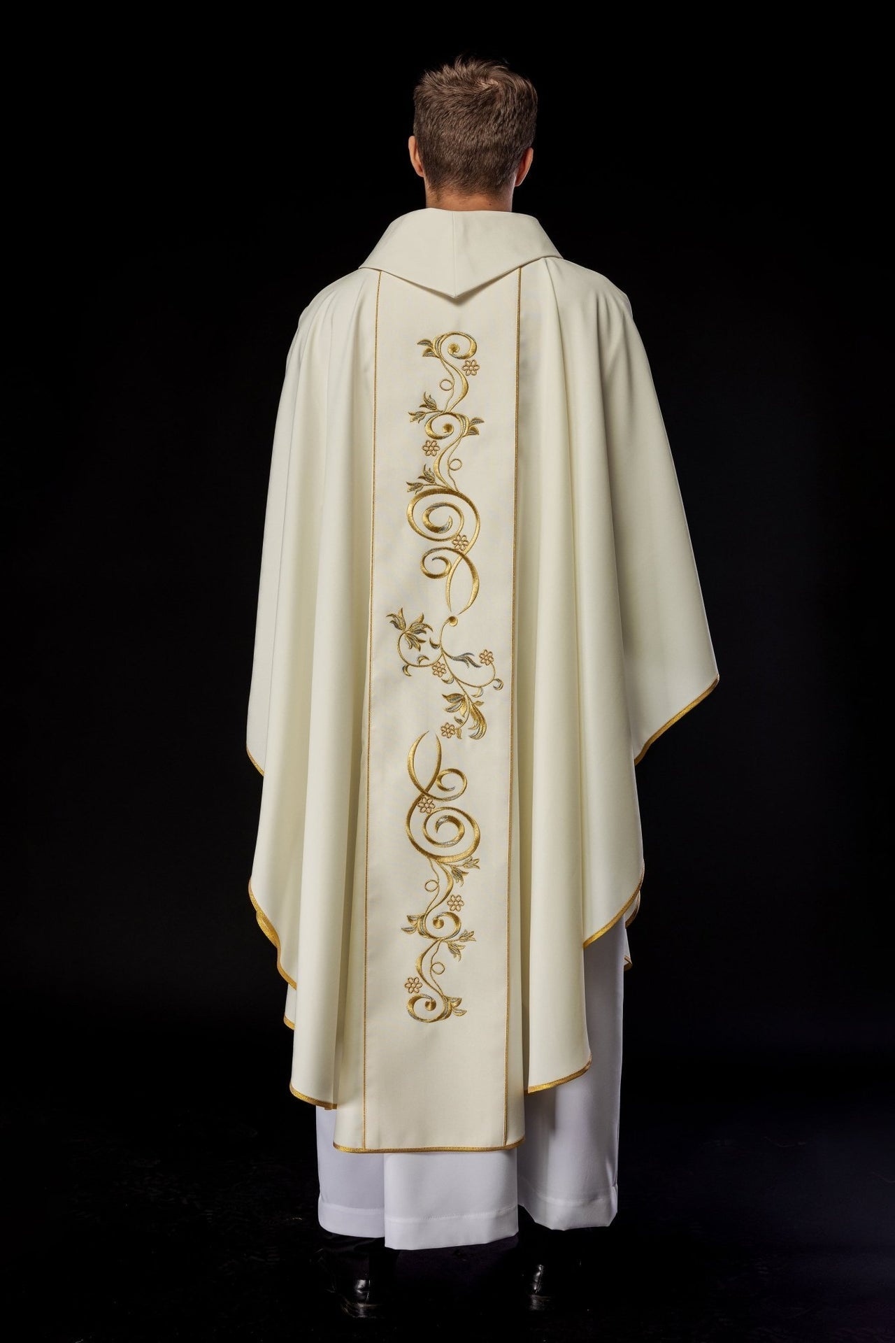 Ornat Liturgiczny Złoty z Haftem Serca Maryi - Polski Produkt - alba.pl