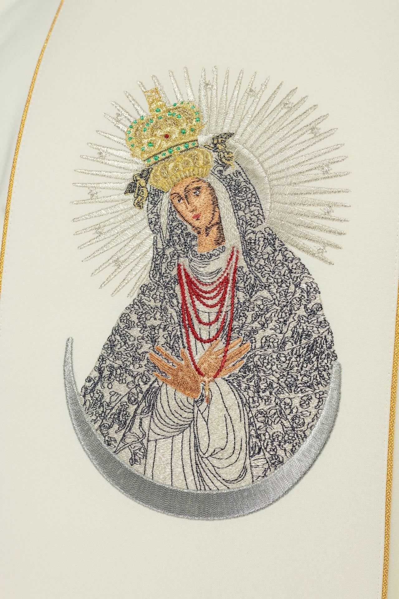 Ornat Maryjny Haft Matki Bożej Ostrobramskiej Złoty - alba.pl