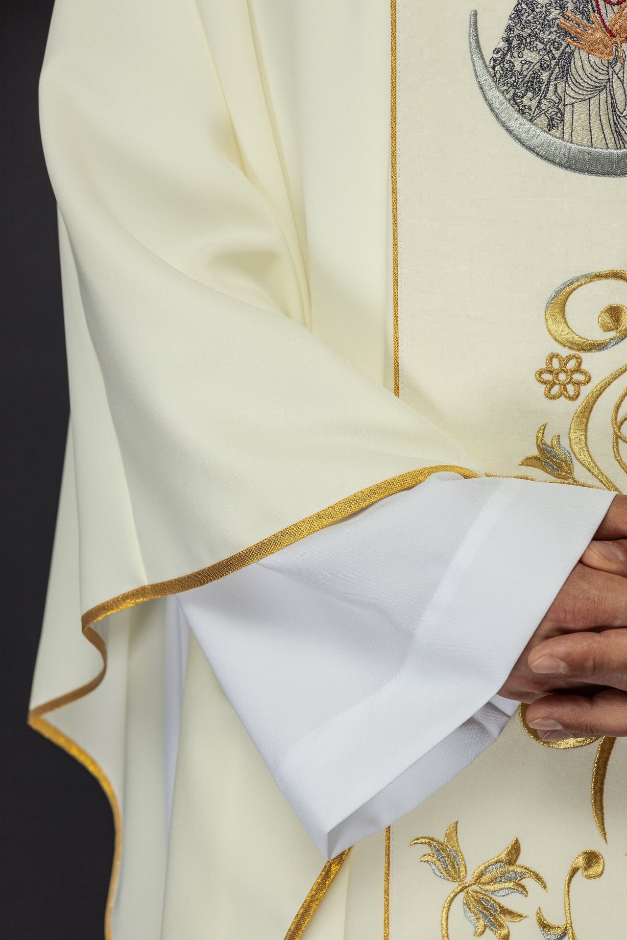 Ornat Maryjny Haft Matki Bożej Ostrobramskiej Złoty - alba.pl