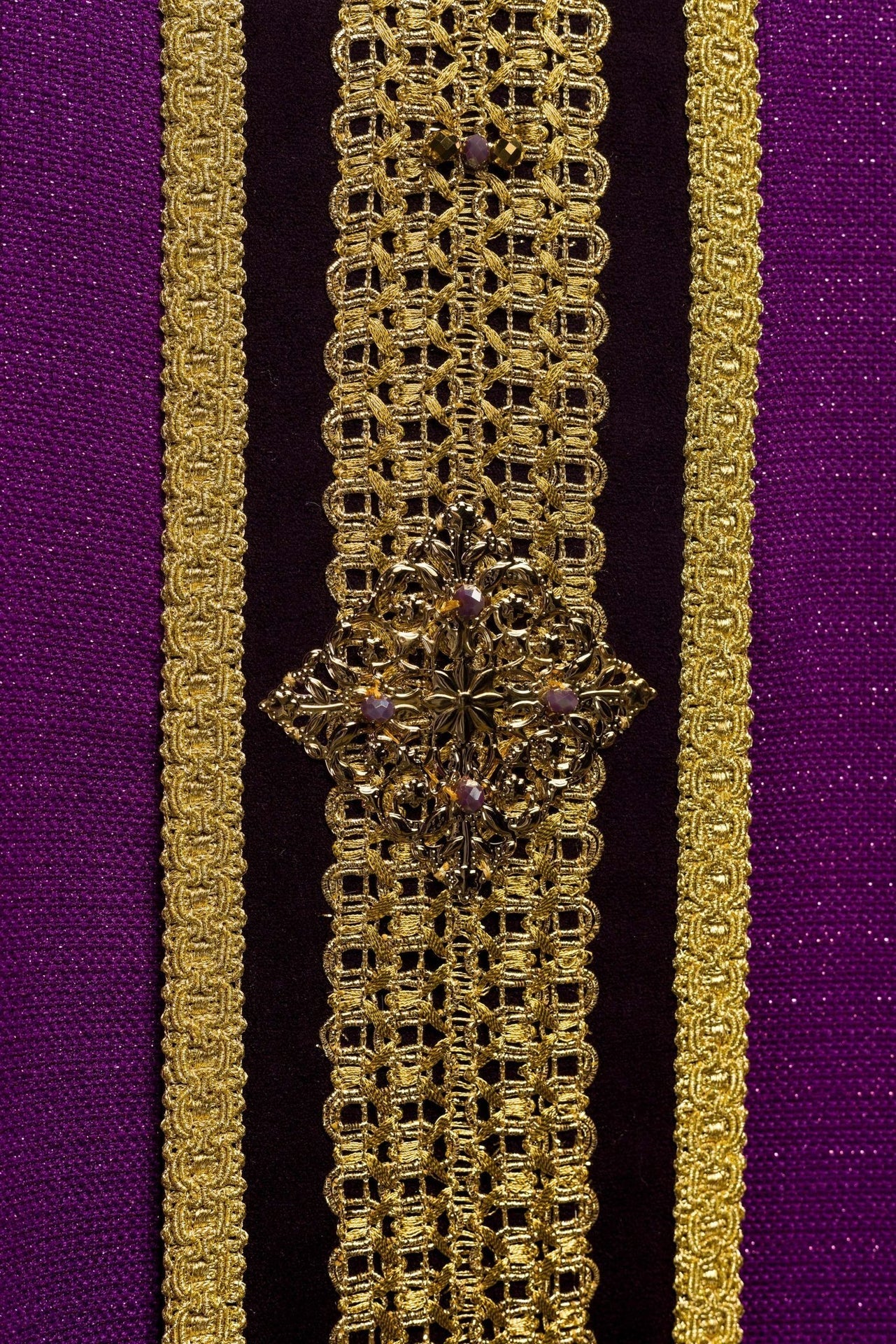 Ornat Ręcznie Wykonany z Kamieniami Naturalnymi - Handmade 7001 - alba.pl