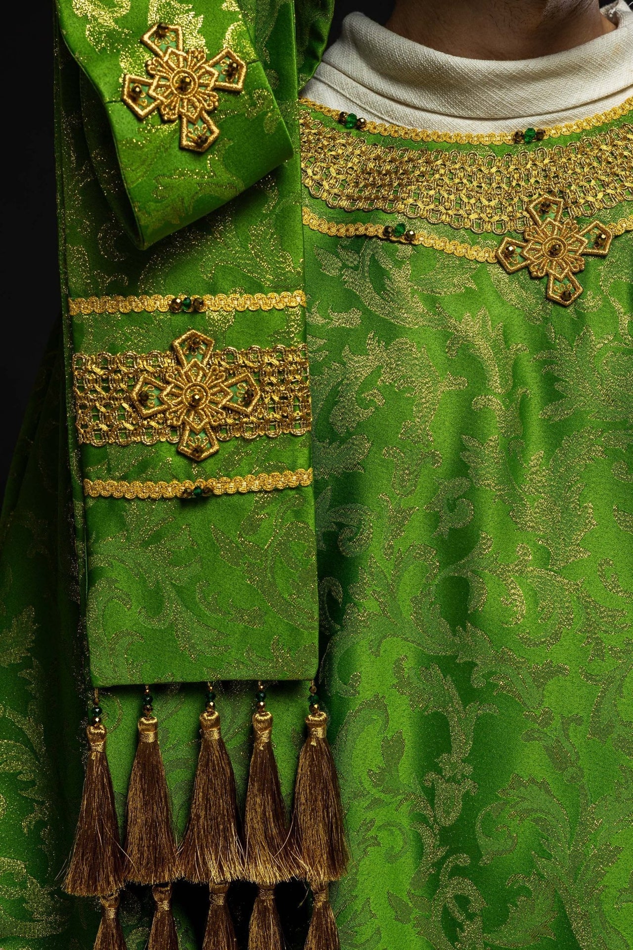 Ornat Ręcznie Wykonany z Kamieniami Naturalnymi - Kolekcja Handmade 7010 Zielony - alba.pl