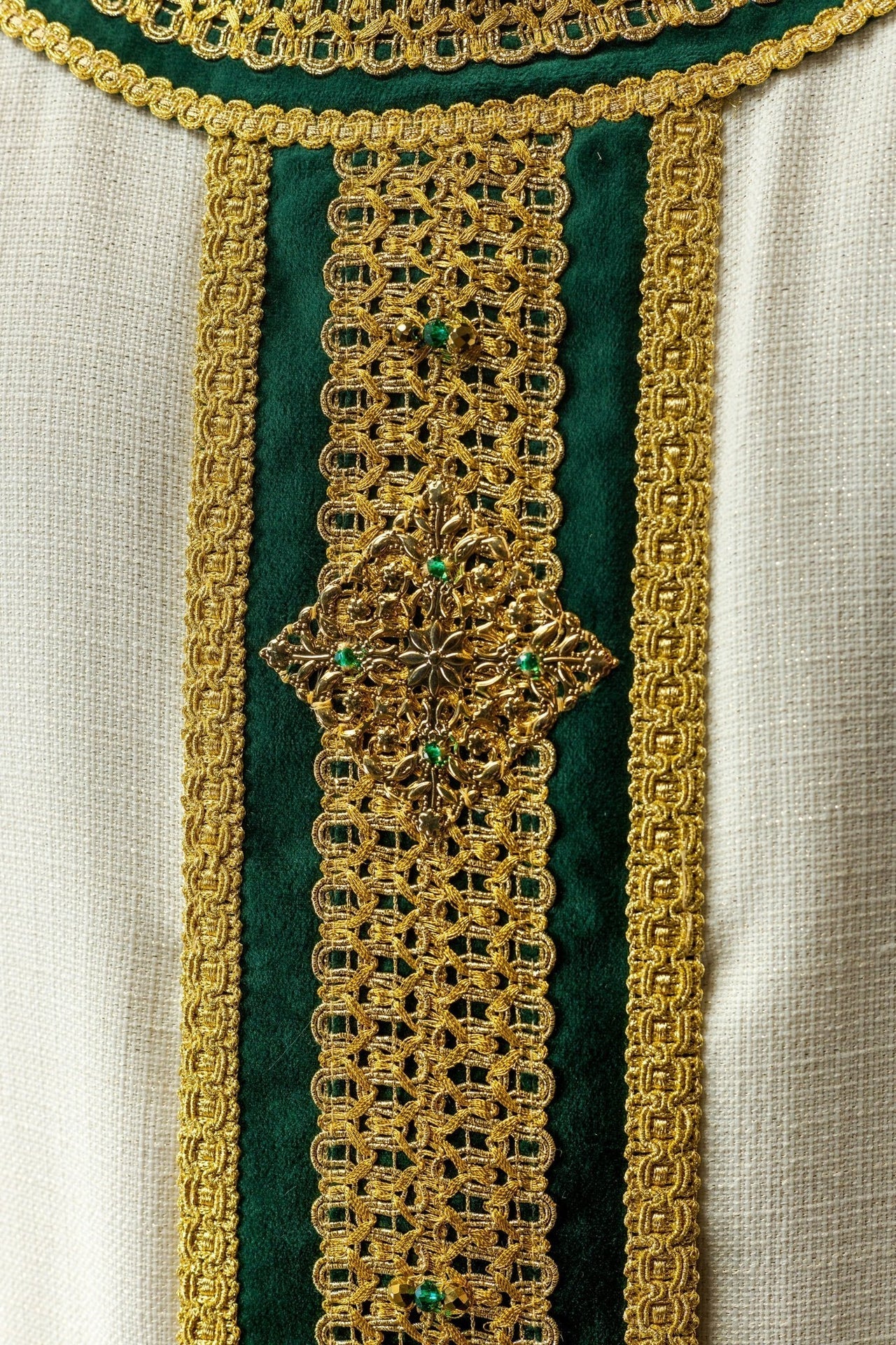 Ręcznie Wykonany Ornat z Kamieniami Naturalnymi Handmade 7001 - alba.pl