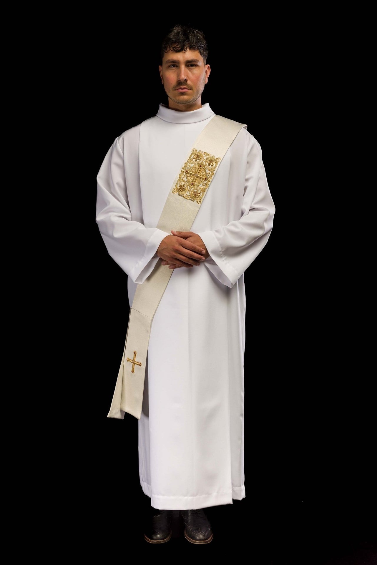 Stuła diakońska haftowana z Krzyżem LE/2210