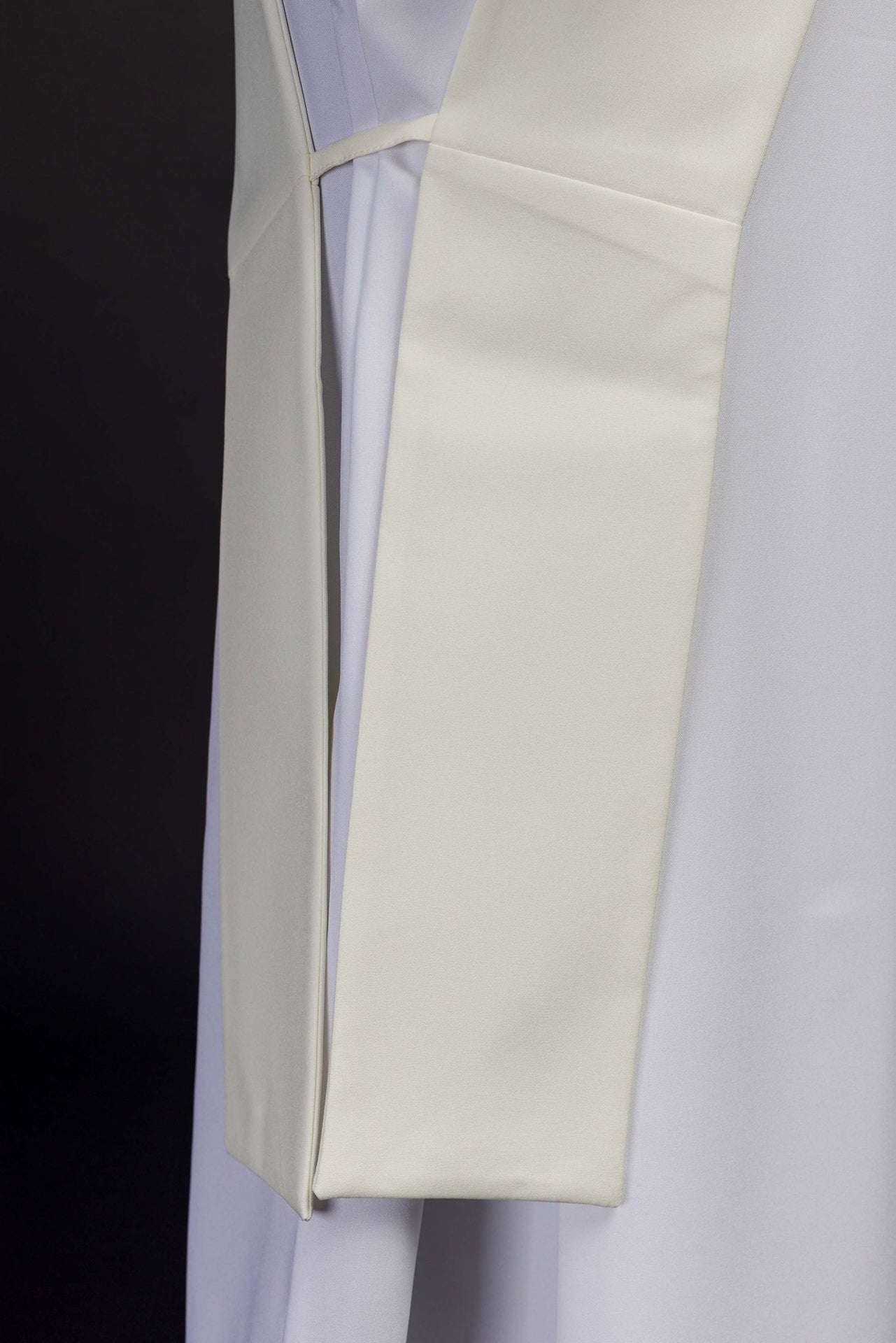 Stuła Diakońska z Haftowanym Symbolem IHS - Elegancka Liturgia - alba.pl