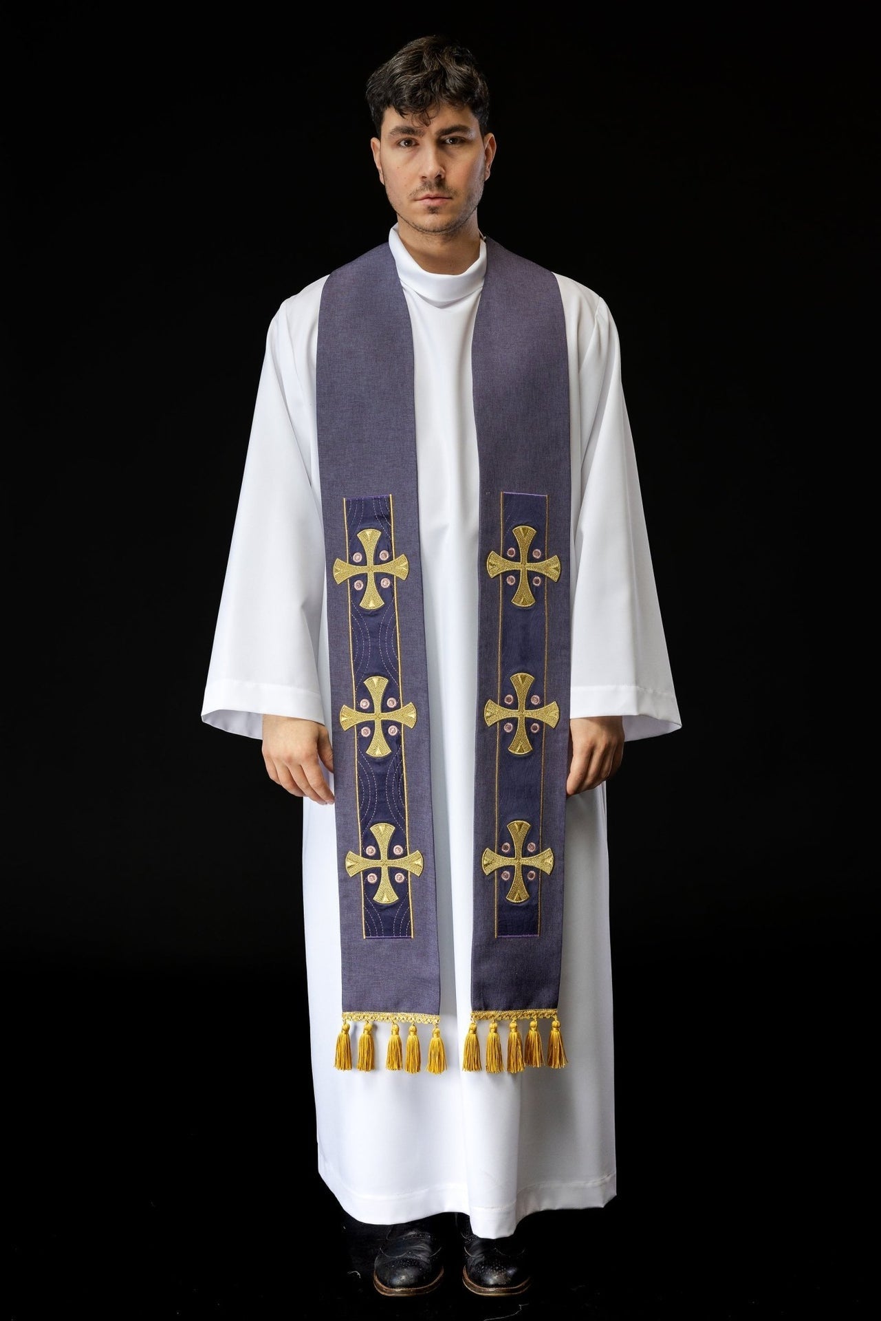 Stuła Haftowana z Krzyżami Fioletowa - Elegancka Liturgia - alba.pl