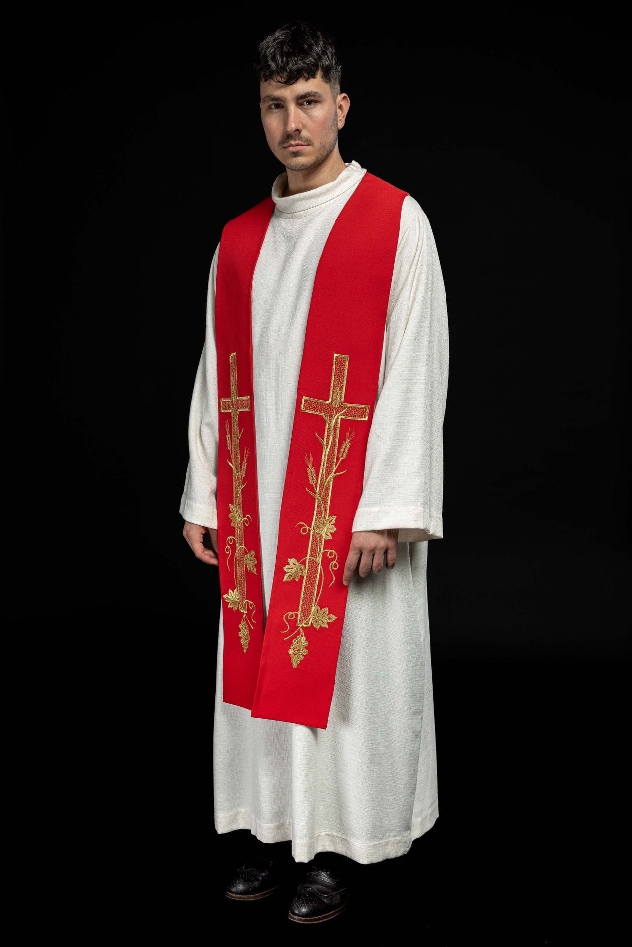 Stuła Kapłańska Czerwona Haftowana Krzyżem - Elegancka Liturgia - alba.pl