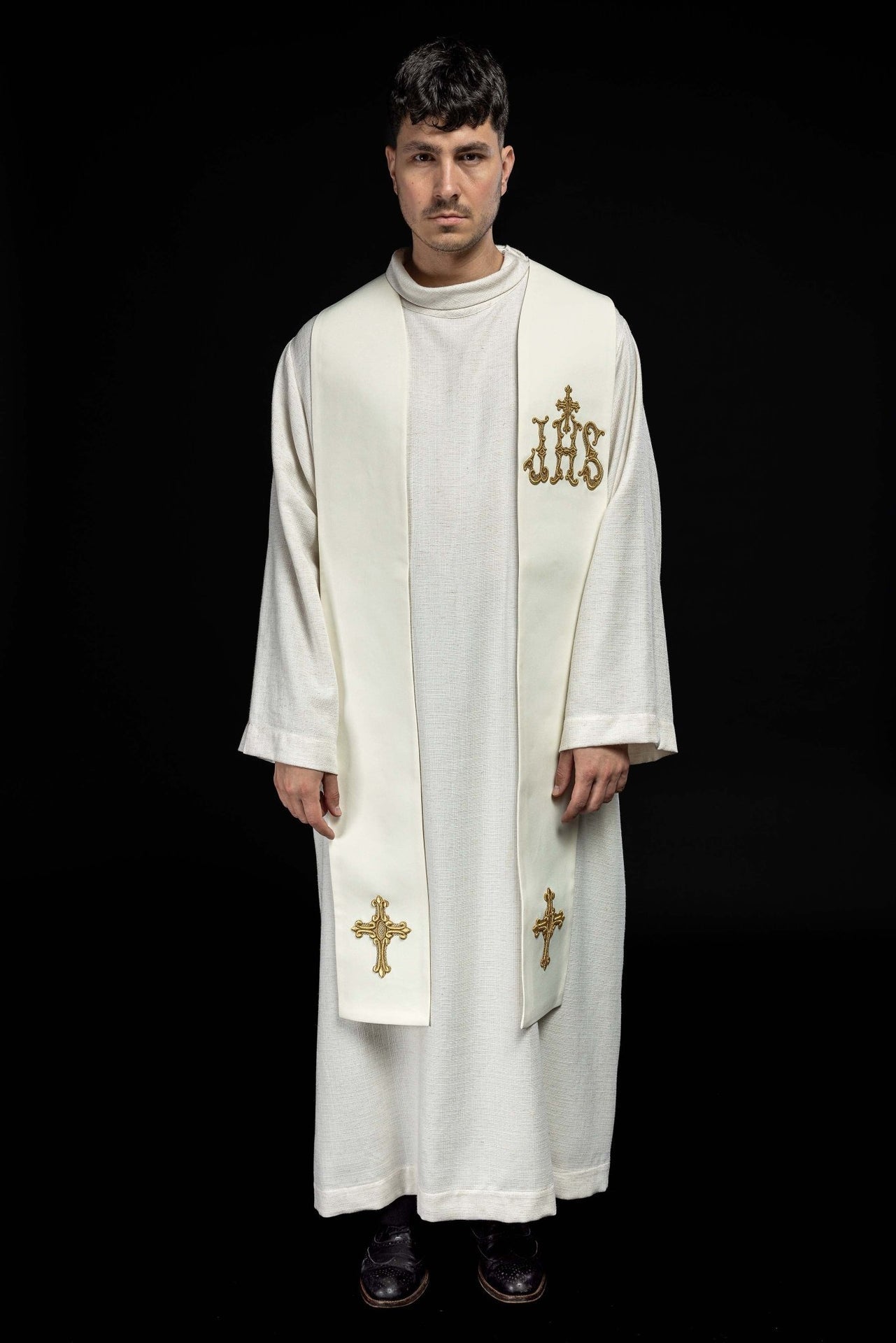 Stuła Kapłańska Ecru Krzyż i IHS - Haftowana Szata Liturgiczna - alba.pl