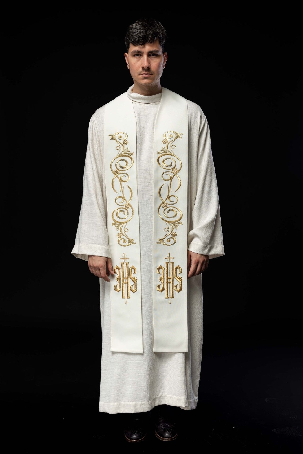 Stuła Kapłańska Haftowana IHS Ecru - Liturgiczna Elegancja - alba.pl