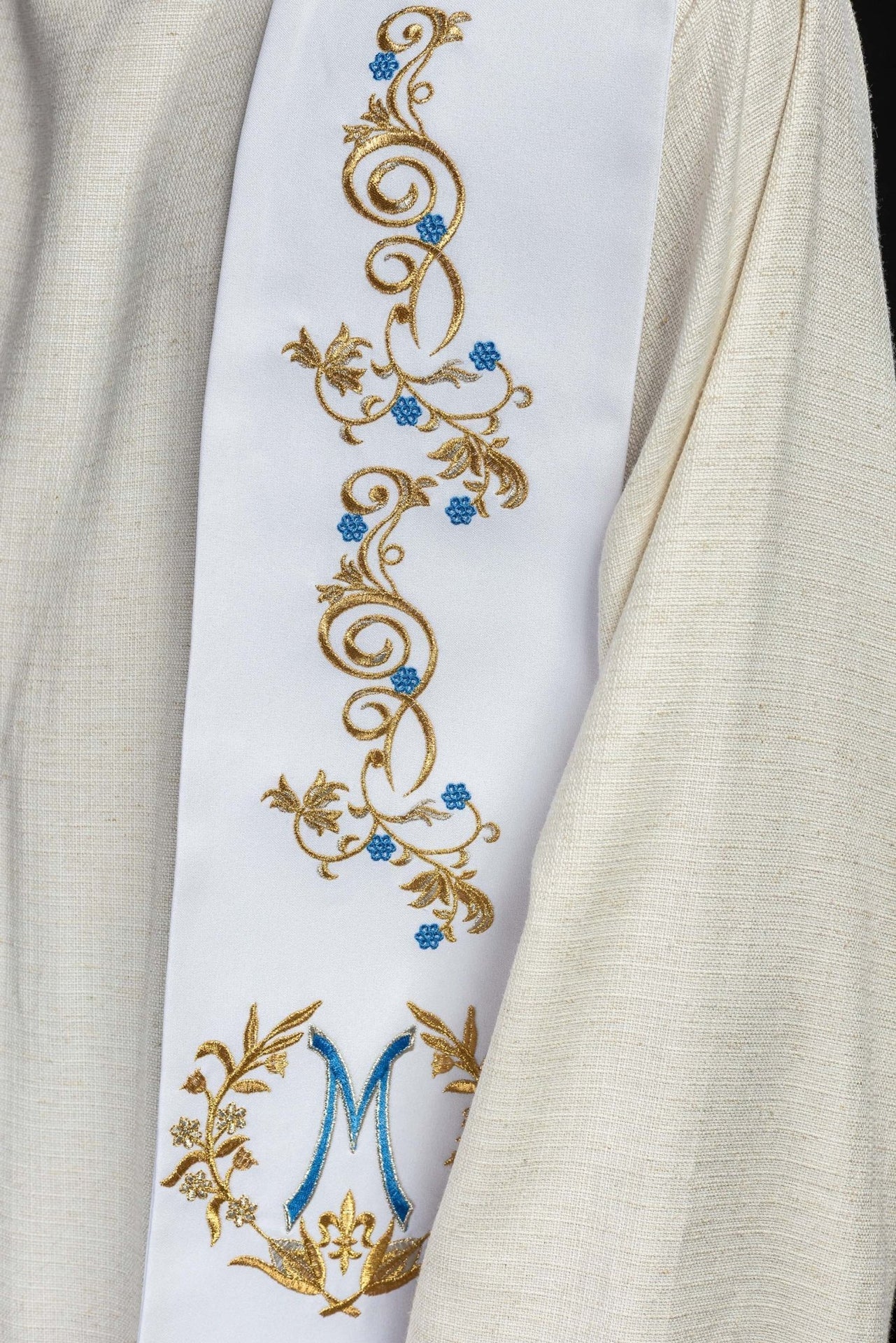 Stuła Kapłańska Haftowana Maryjna Biała - Elegancka Liturgia - alba.pl