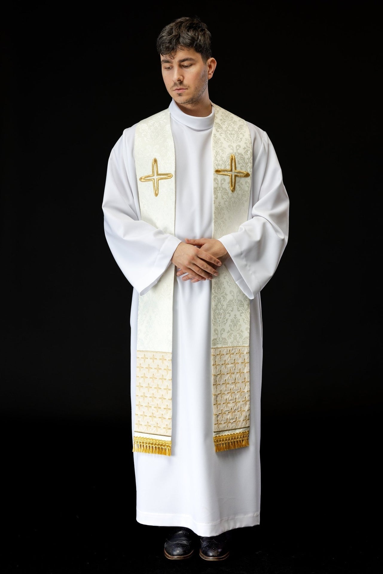 Stuła Kapłańska Haftowana Żakardowa Ecru z Krzyżami - alba.pl