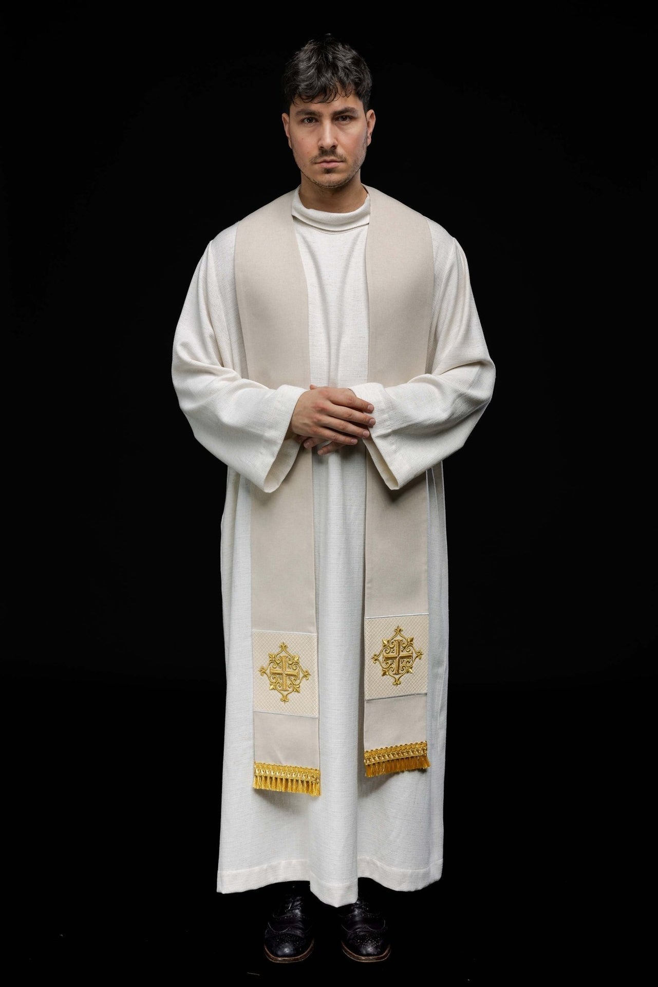 Stuła Liturgiczna Ecru Aksamitna z Haftowanym Krzyżem - alba.pl