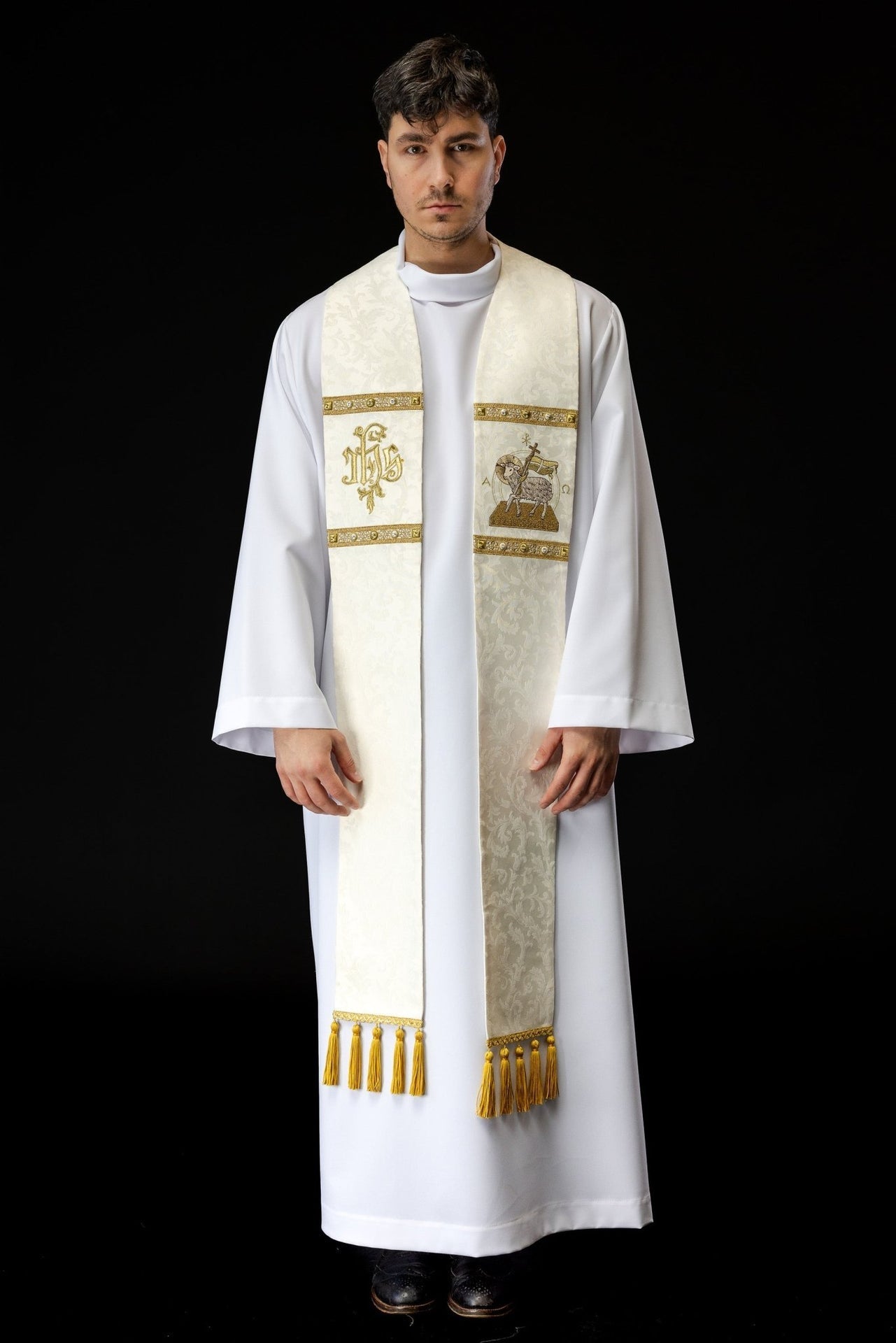 Stuła Liturgiczna Ecru z Haftem Baranka Wielkanocnego i IHS - alba.pl