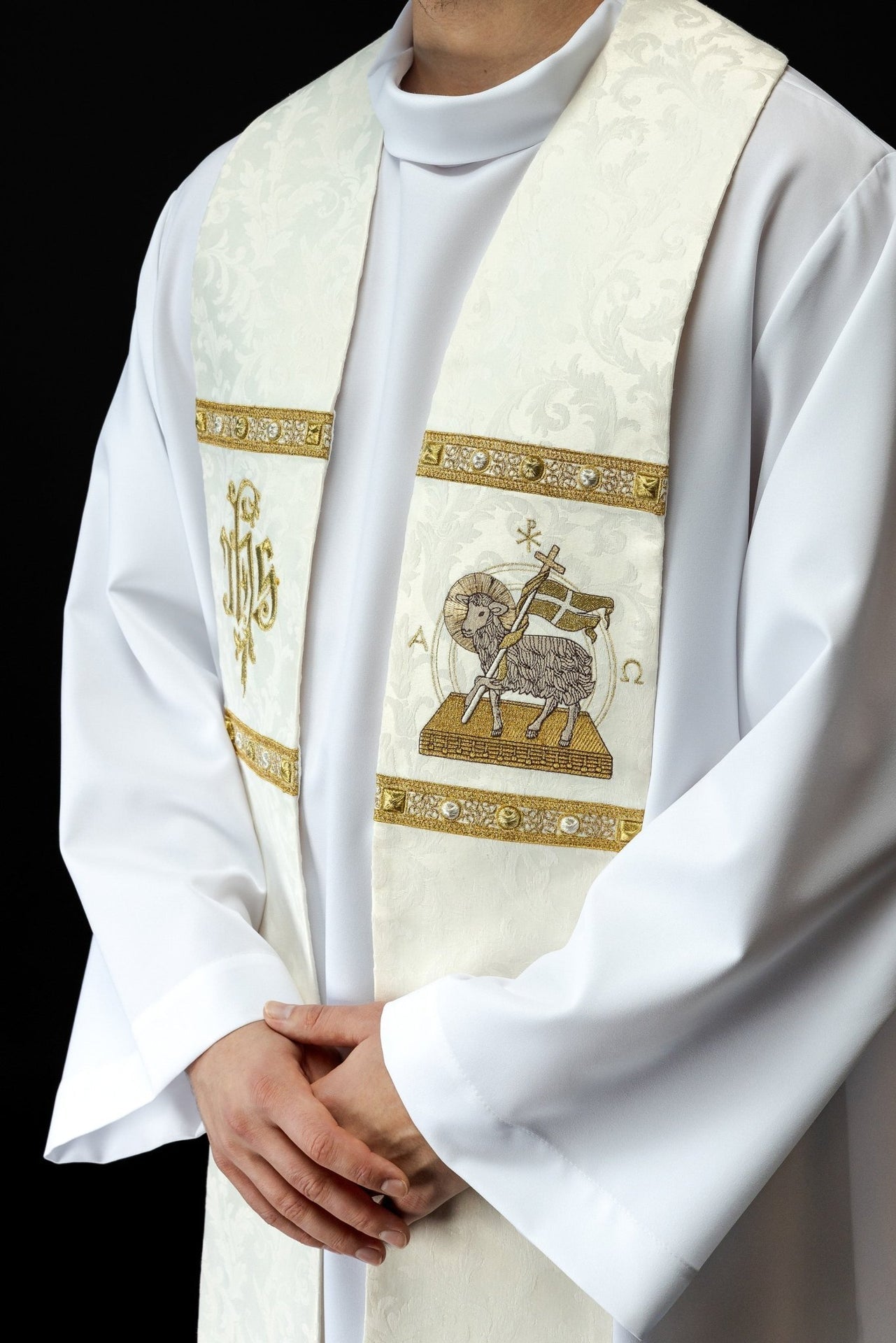 Stuła Liturgiczna Ecru z Haftem Baranka Wielkanocnego i IHS - alba.pl