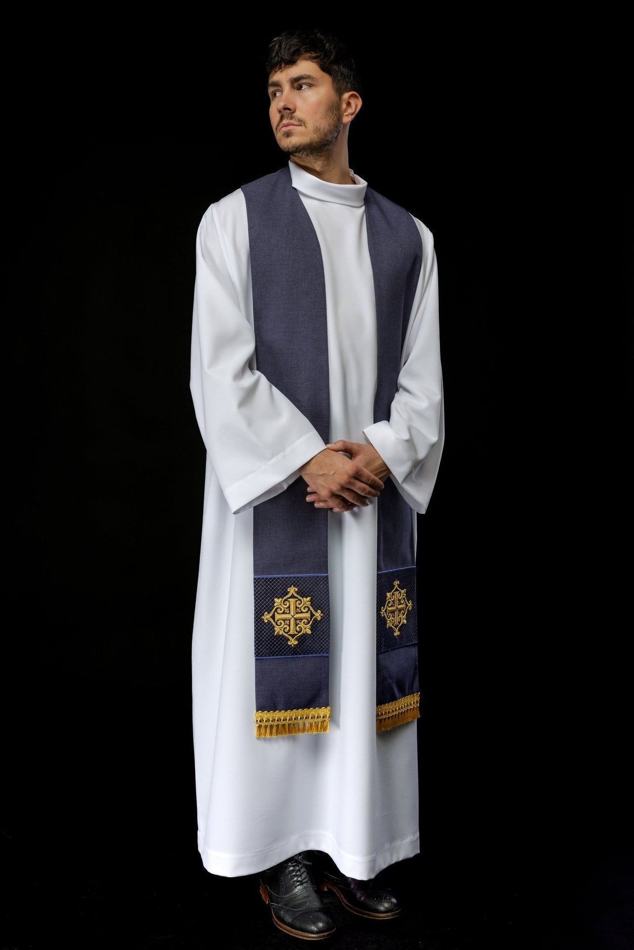 Stuła Liturgiczna Fioletowa z Aksamitu - Krzyż Haftowany - alba.pl
