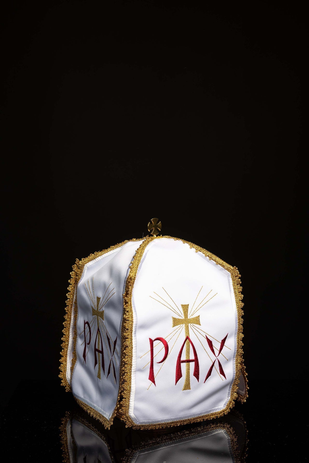 Welon na puszkę z haftem Pax - alba.pl
