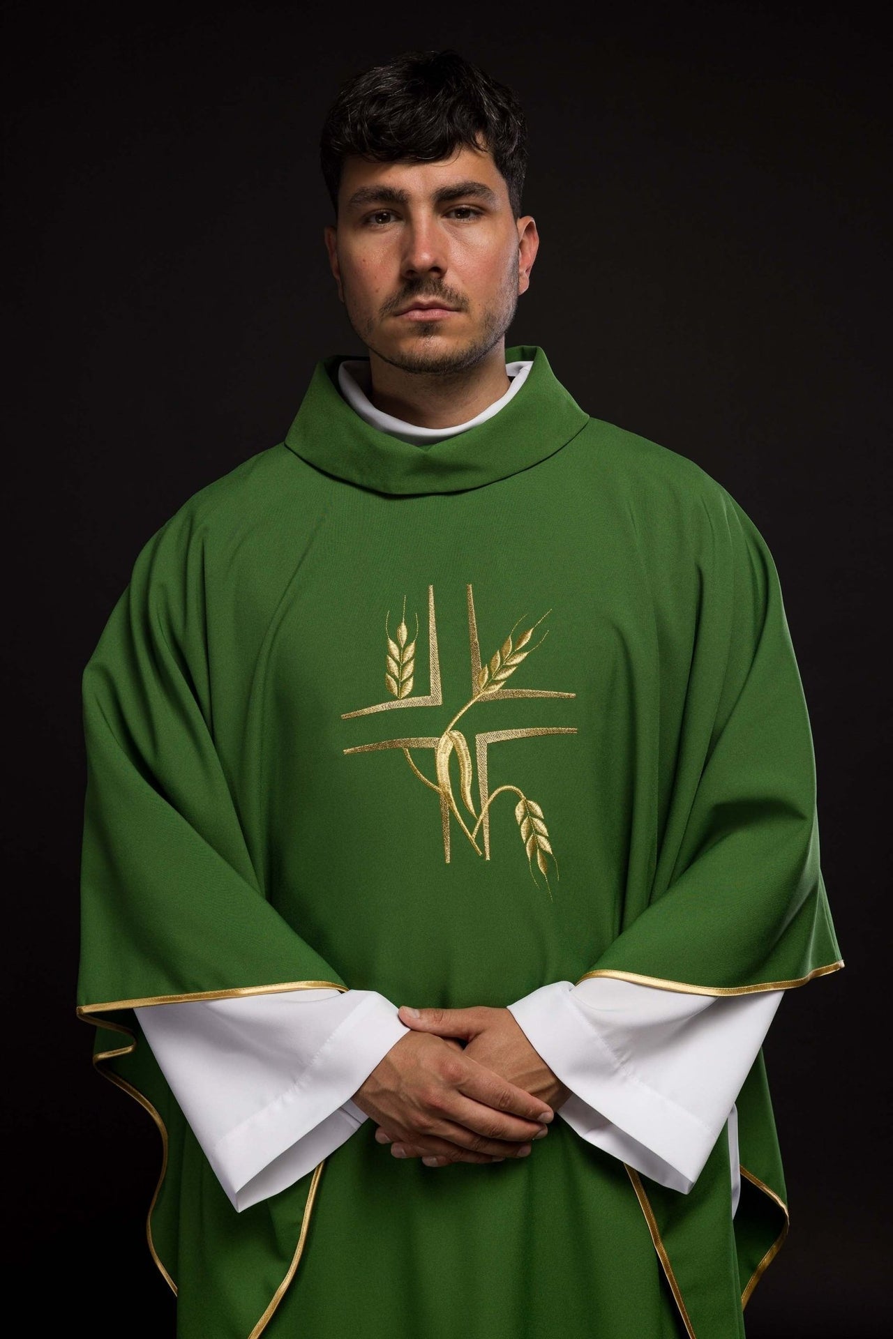 Zielony Ornat Liturgiczny z Haftem Krzyża i Kłosów - alba.pl