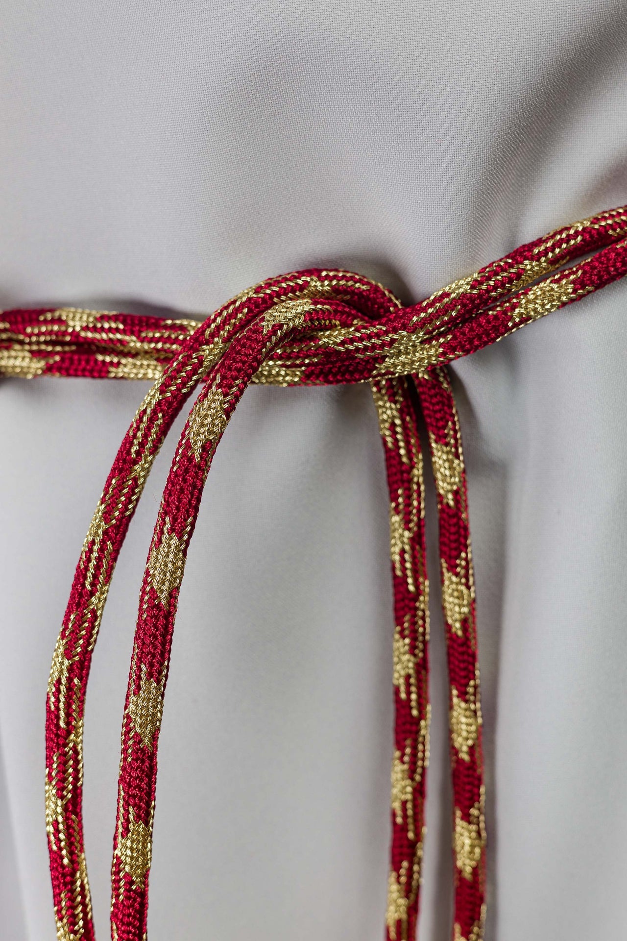 Cingulum liturgiczne czerwono-złote - ORNATY.PL