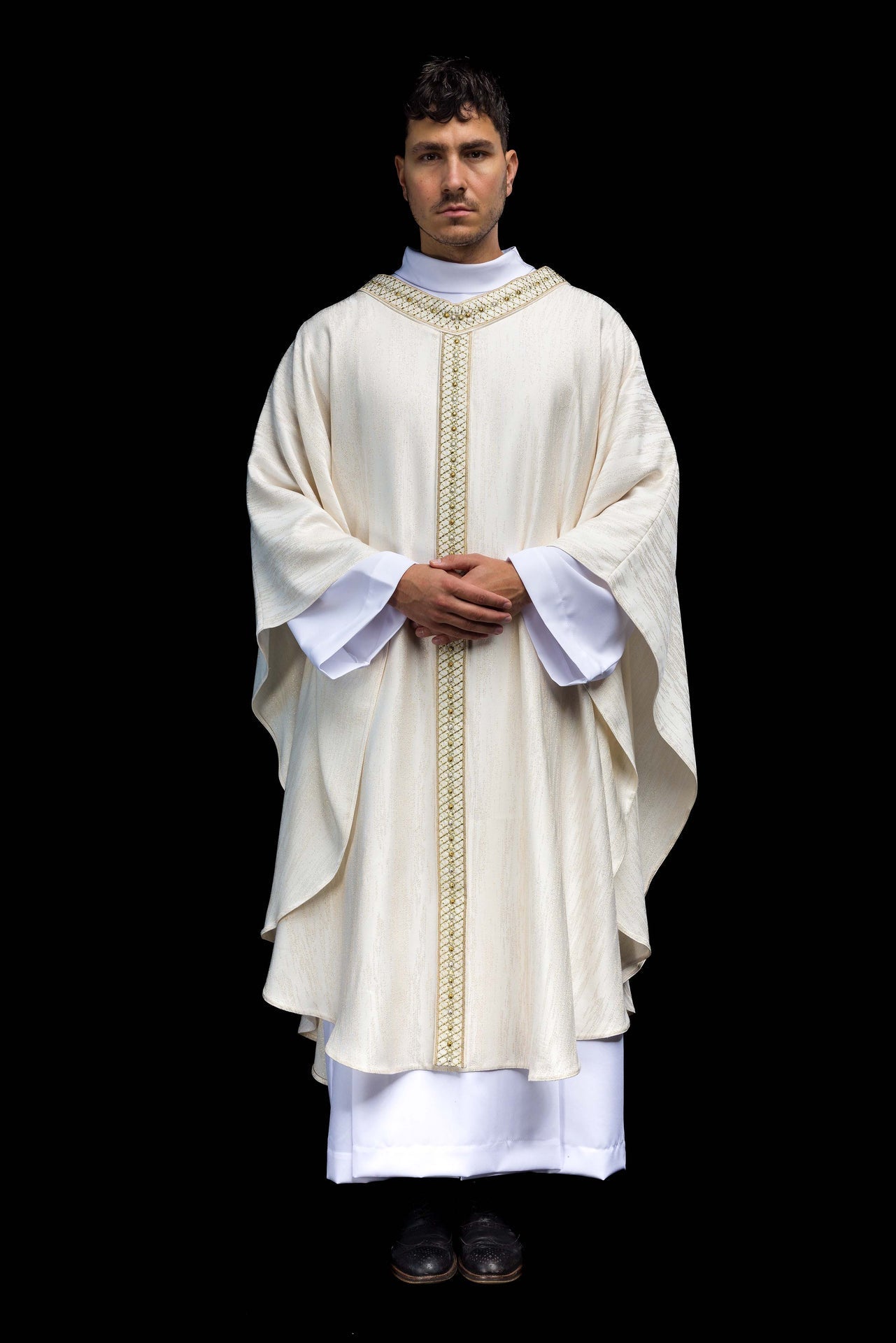 Biały Ornat Liturgiczny z Haftowanym Pasem i Kołnierzem - alba.pl
