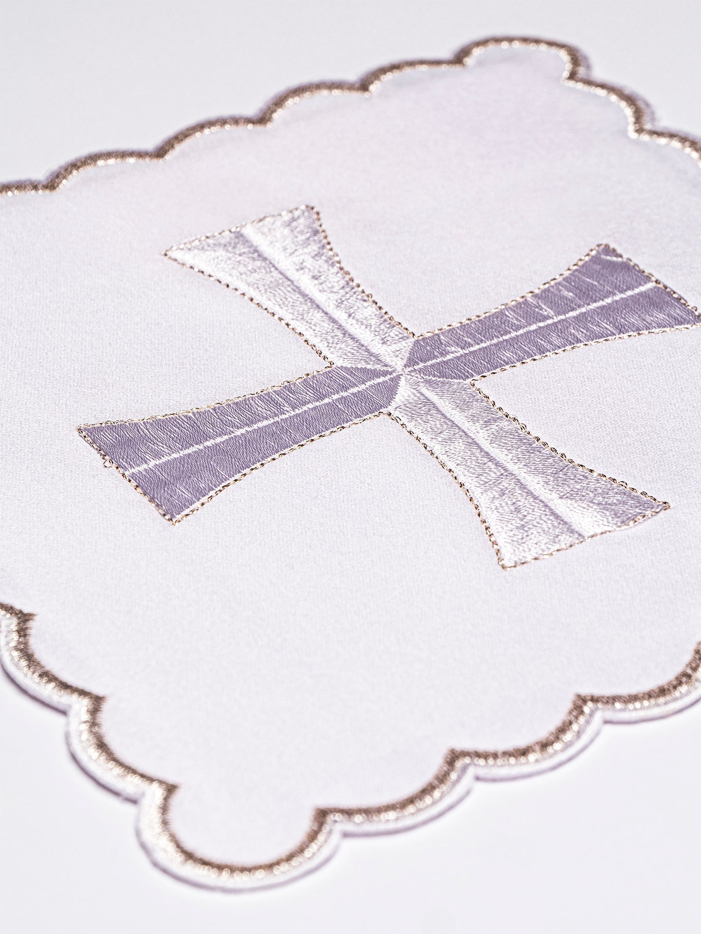 Bielizna Kielichowa Haftowana Srebrna - Komplet Liturgiczny z Krzyżem - alba.pl