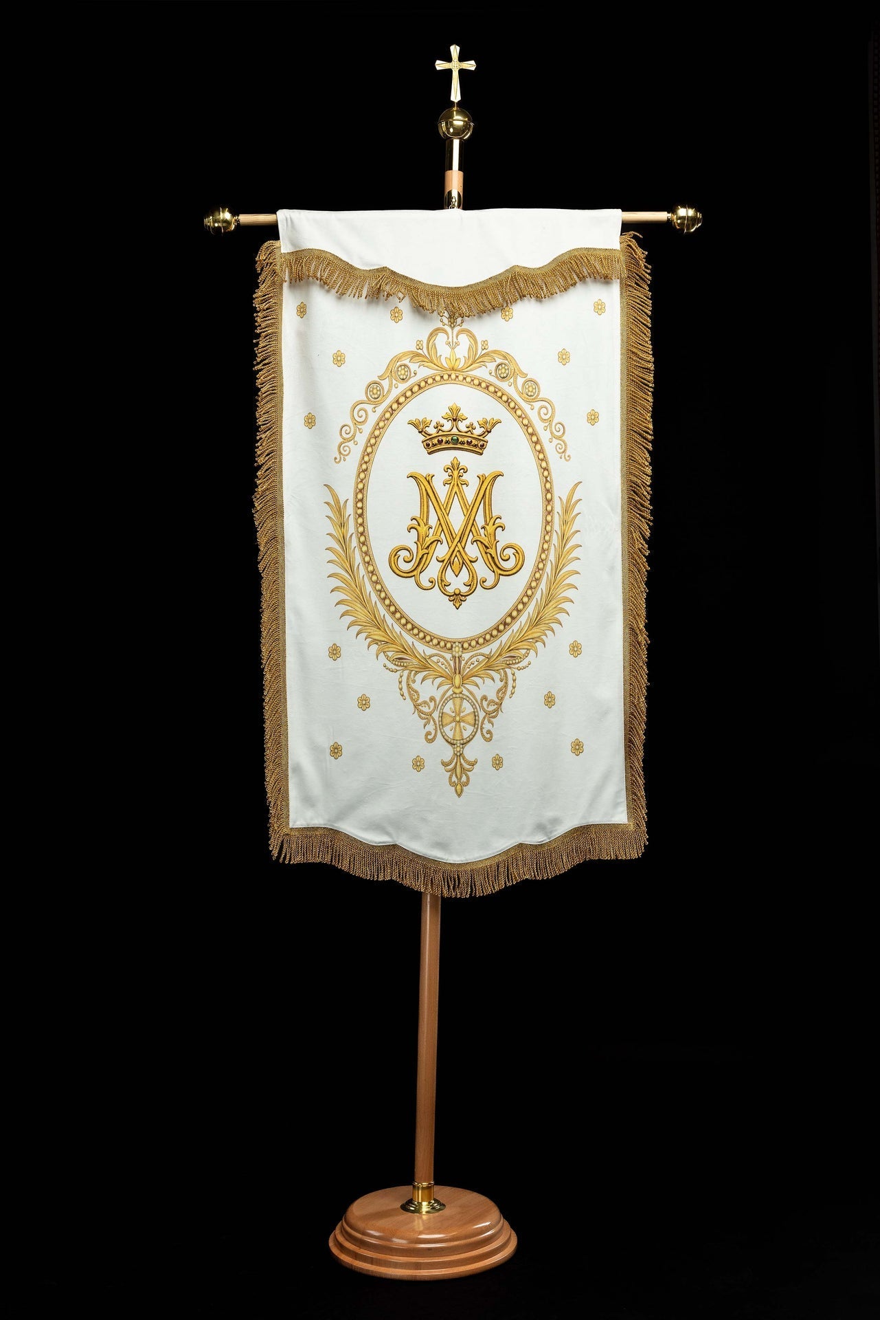 Chorągiew drukowana dwustronna z wizerunkiem Matki Bożej Wniebowziętej i monogramem - alba.pl