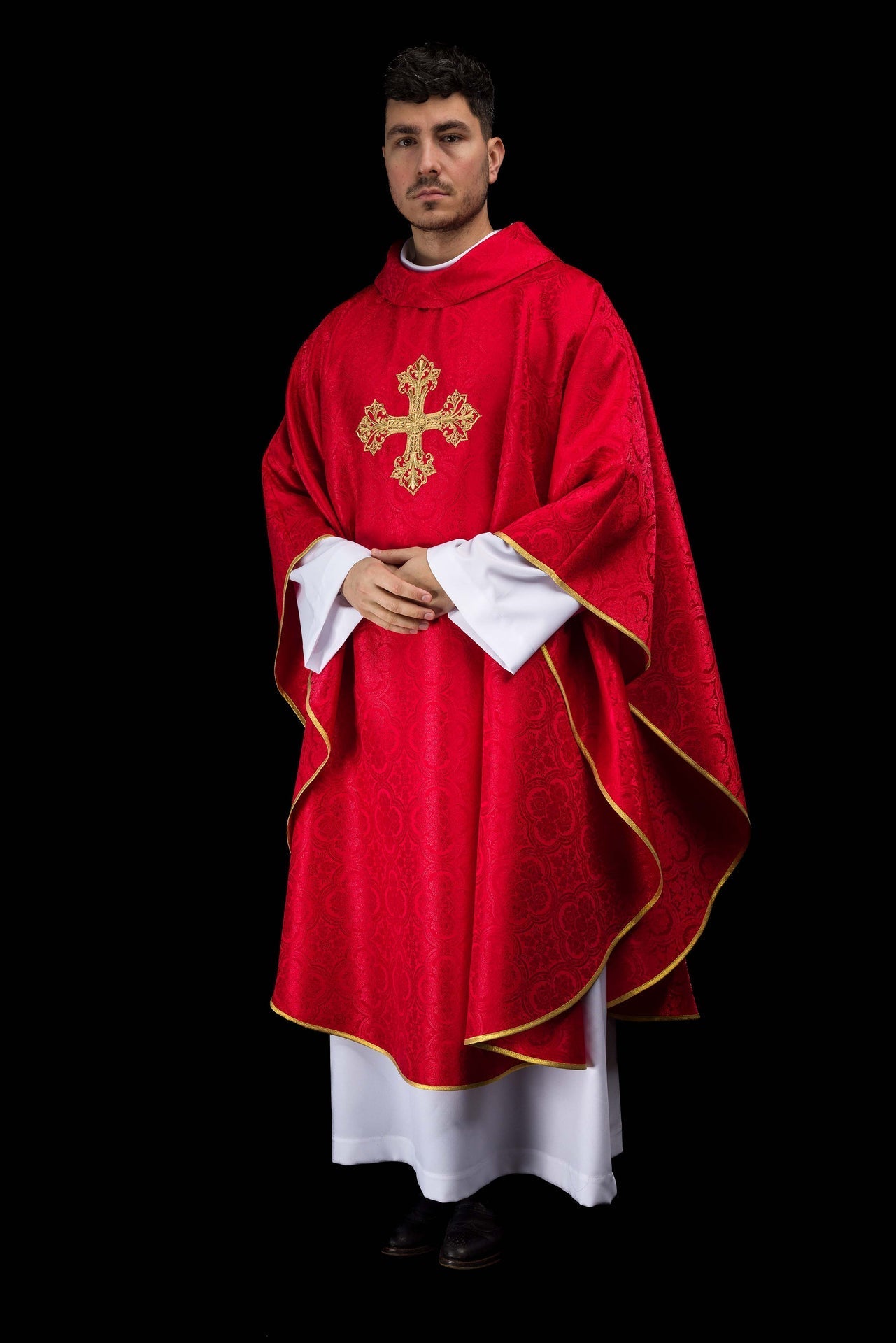Czerwony ornat z krzyżem tkanina żakardowa - alba.pl