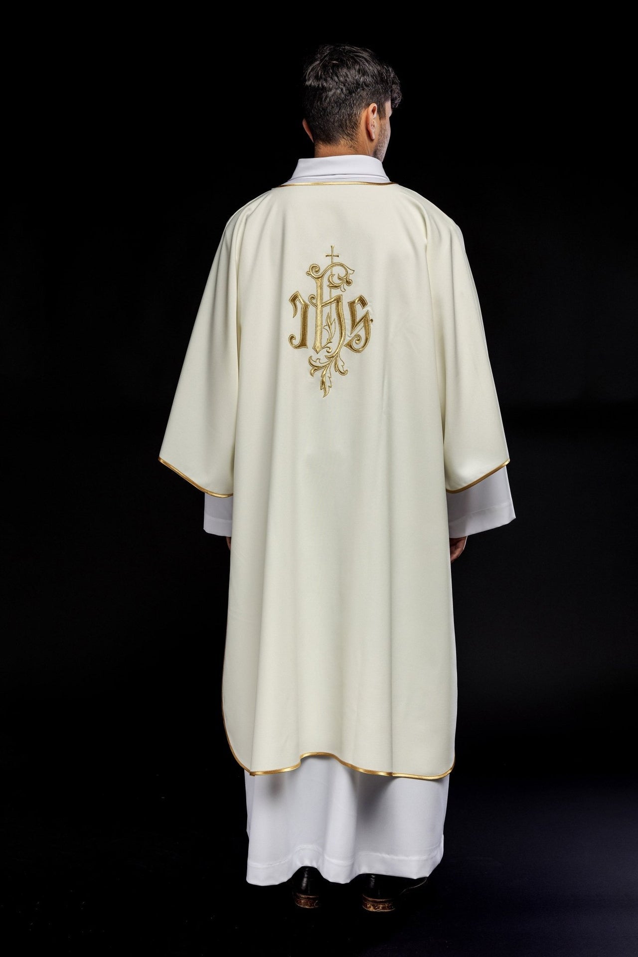 Dalmatyka Liturgiczna Ecru z Haftem IHS - Komplet ze Stułą - alba.pl