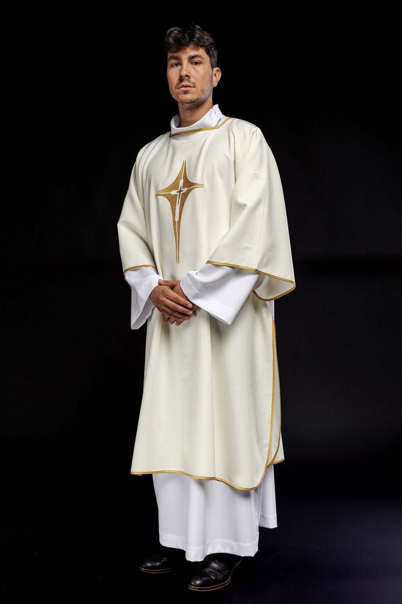 Dalmatyka Liturgiczna Ecru Złoty Krzyż - Komplet Ze Stułą - alba.pl