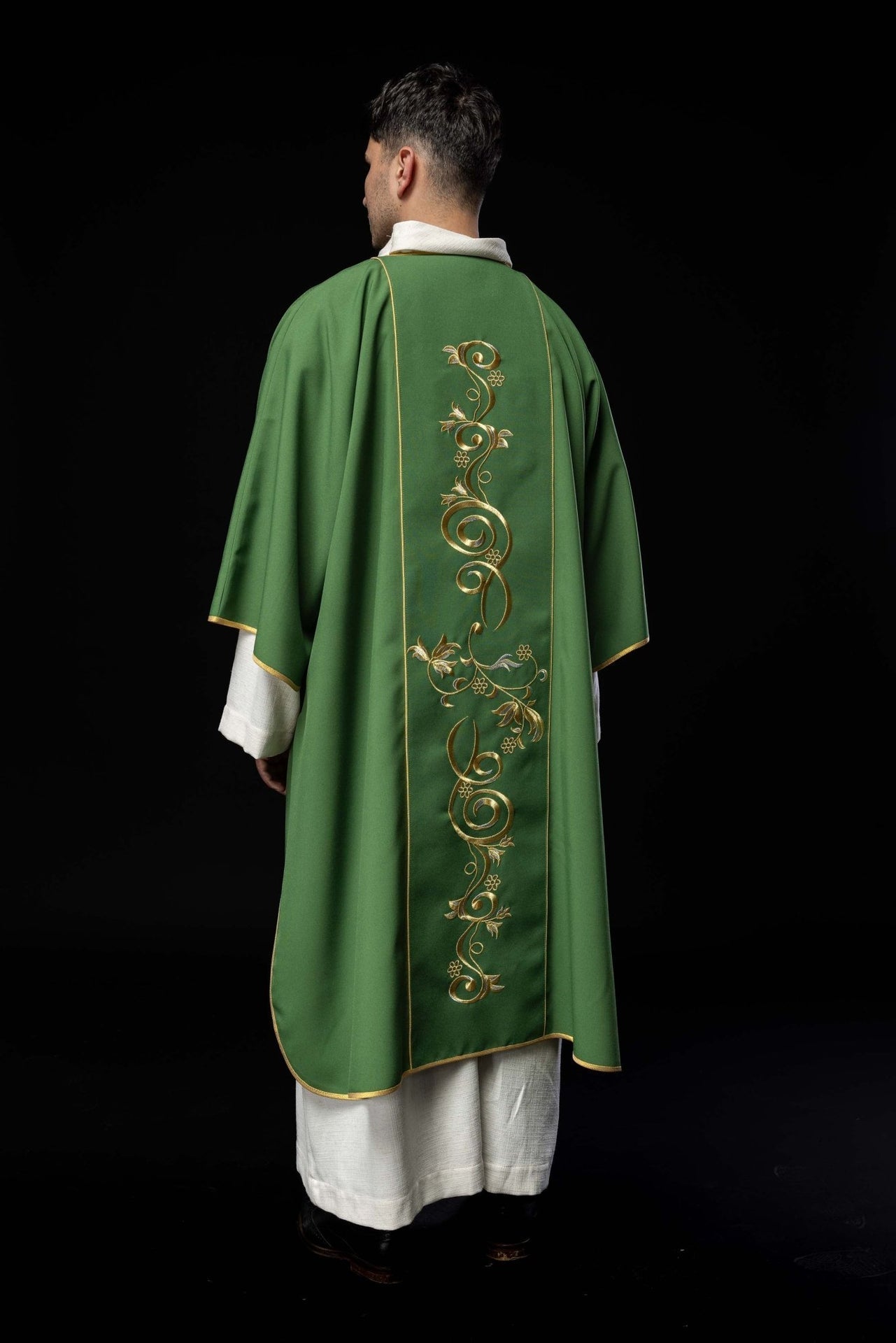 Dalmatyka Zielona z Haftowanym Pasem IHS - Liturgiczna Elegancja - alba.pl