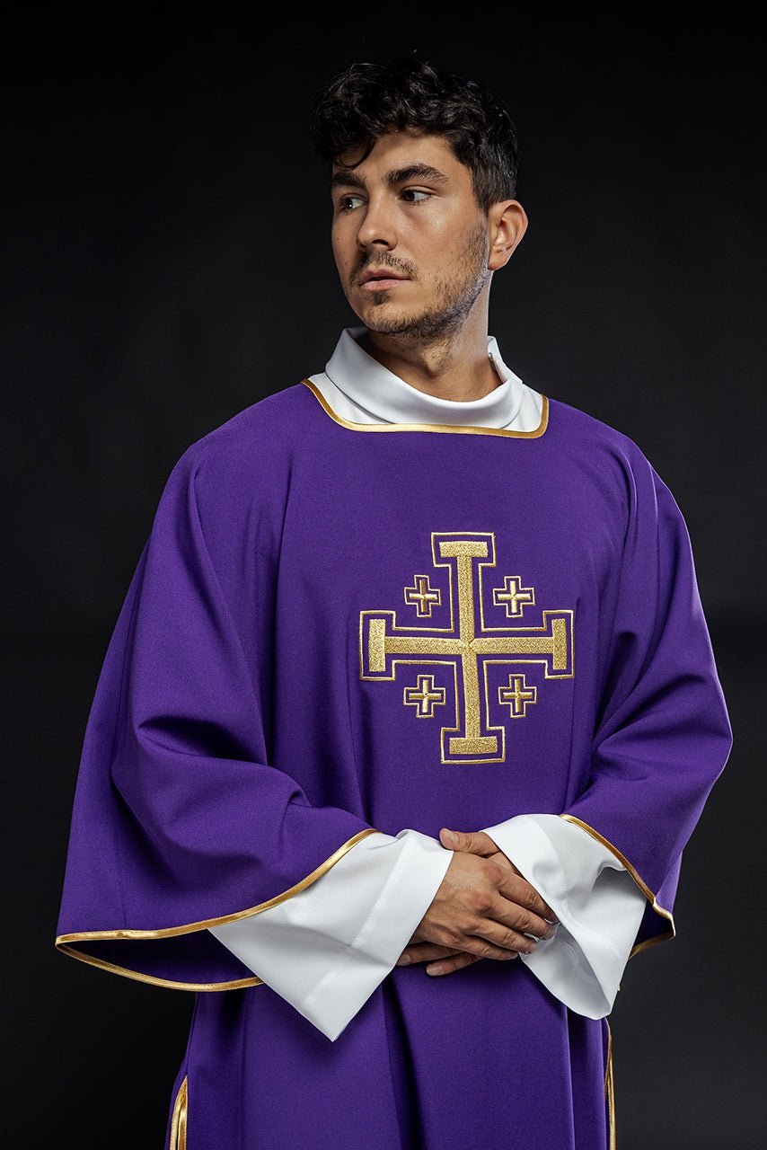 Fioletowa Dalmatyka Liturgiczna ze Złotym Krzyżem - Alba.pl - alba.pl