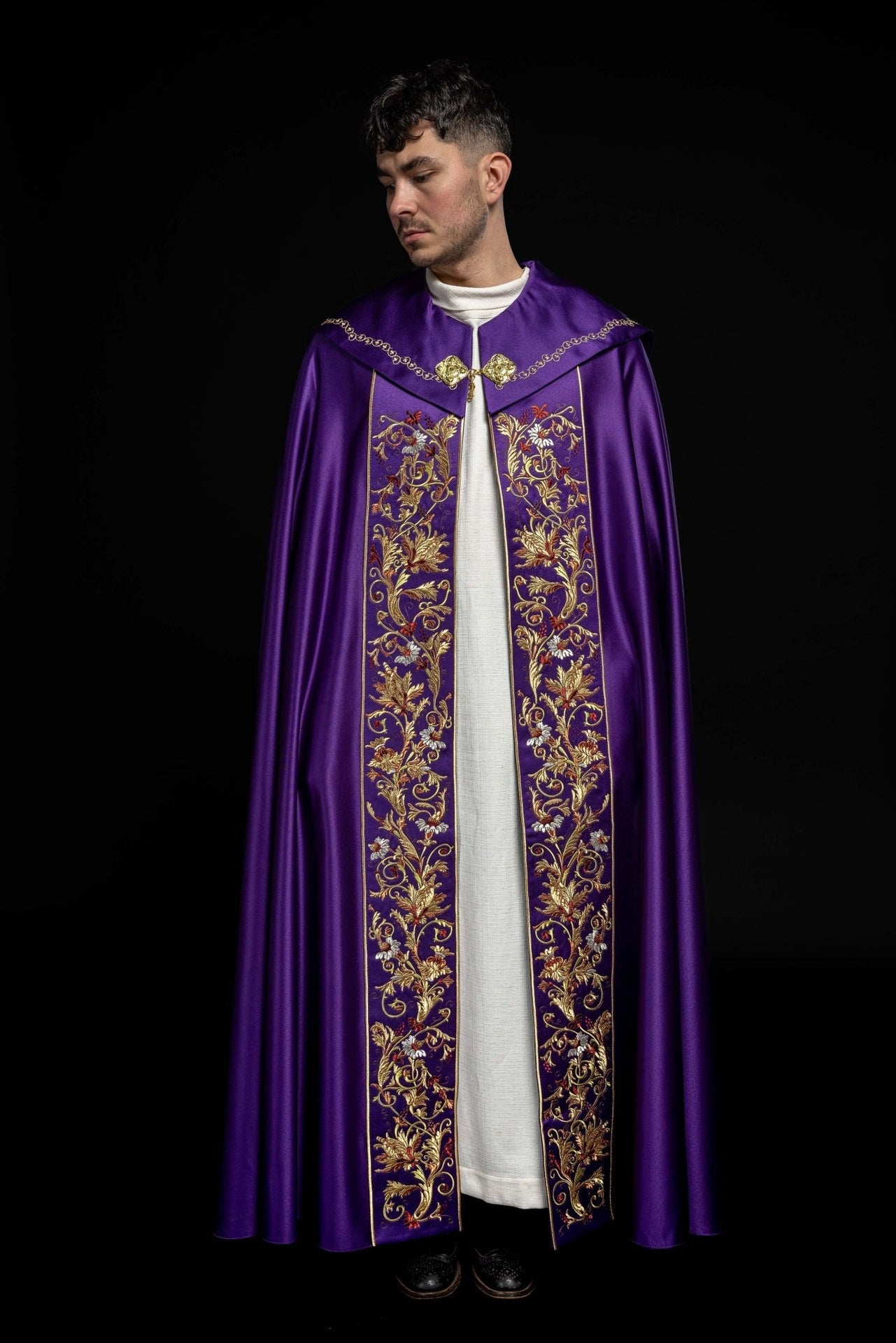 Kapa Eucharystyczna Fioletowa z Monogramem IHS - Satyna Nabłyszczana - alba.pl