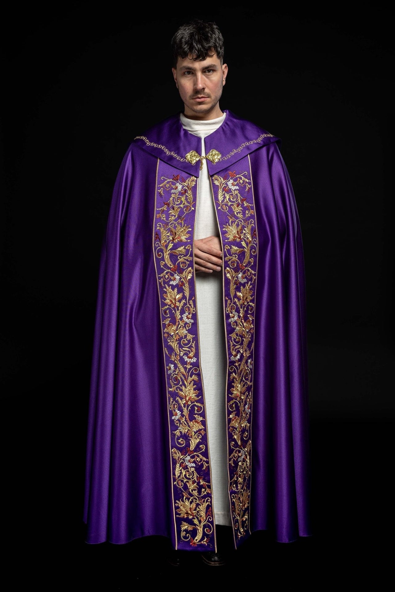 Kapa Eucharystyczna Fioletowa z Monogramem IHS - Satyna Nabłyszczana - alba.pl