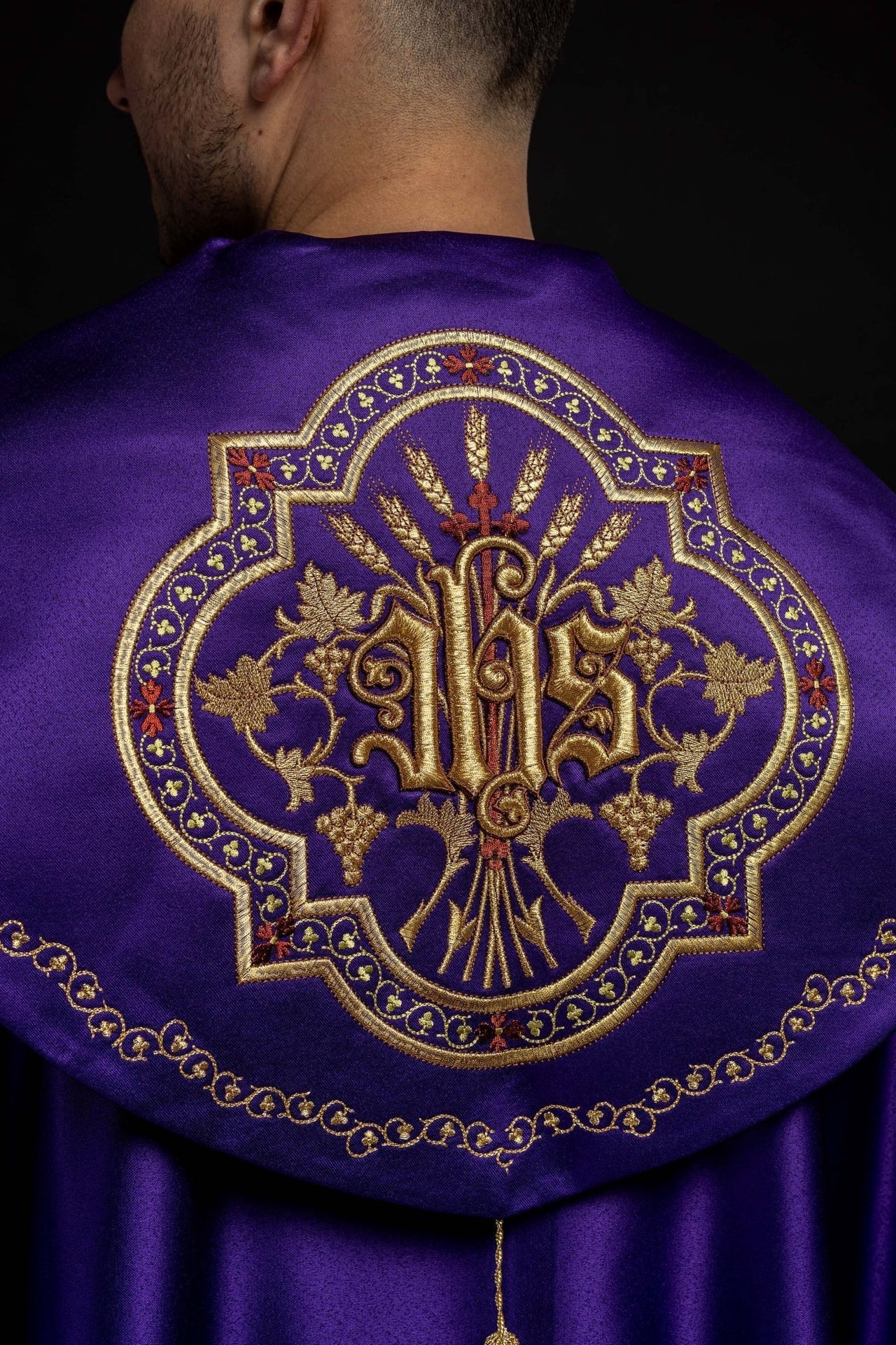 Kapa Eucharystyczna Fioletowa z Monogramem IHS - Satyna Nabłyszczana - alba.pl