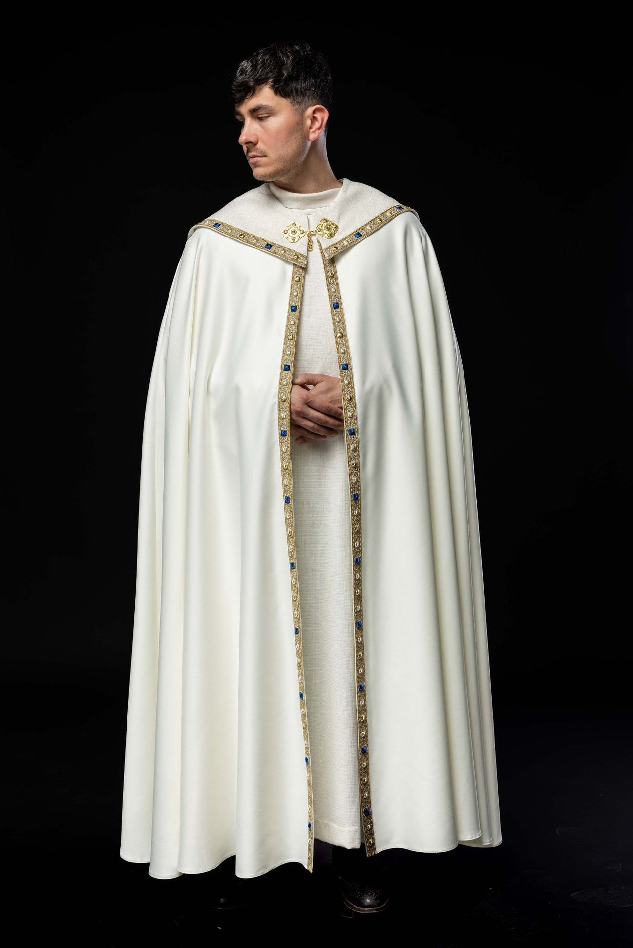 Kapa Liturgiczna Ecru Haft Maryjny Polska Produkcja - alba.pl