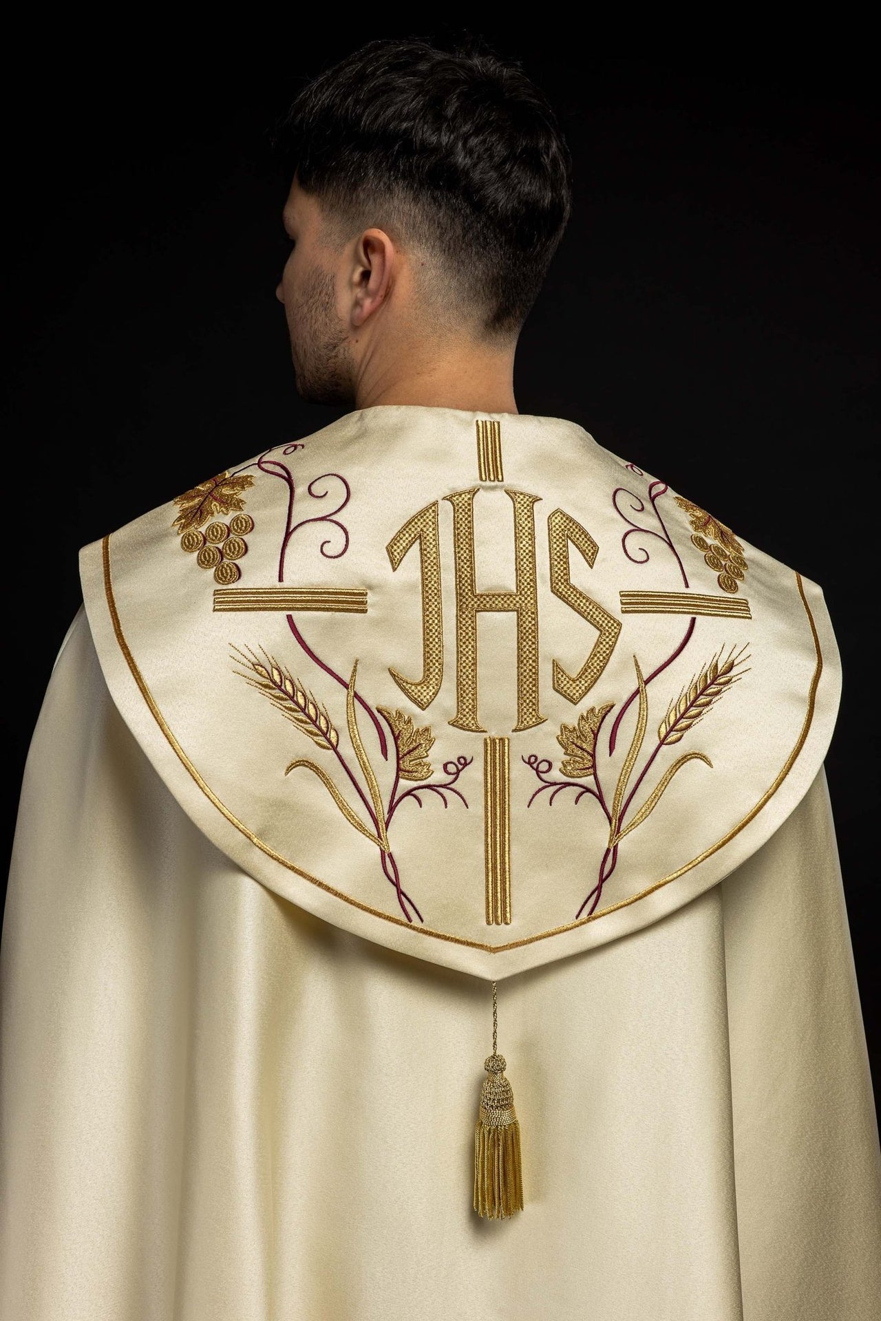 Kapa Liturgiczna Ecru IHS Winogrona - Złoto Bordowy Haft - alba.pl