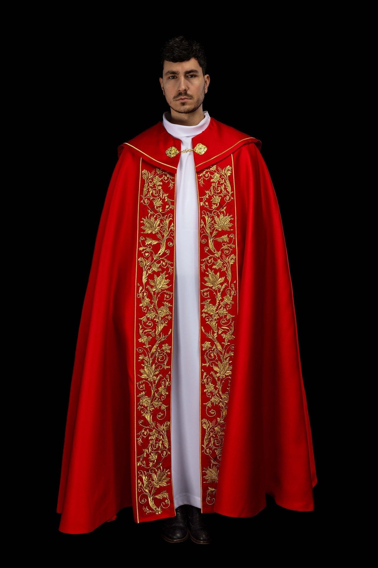Kapa liturgiczna haftowana kielichem czerwona - alba.pl