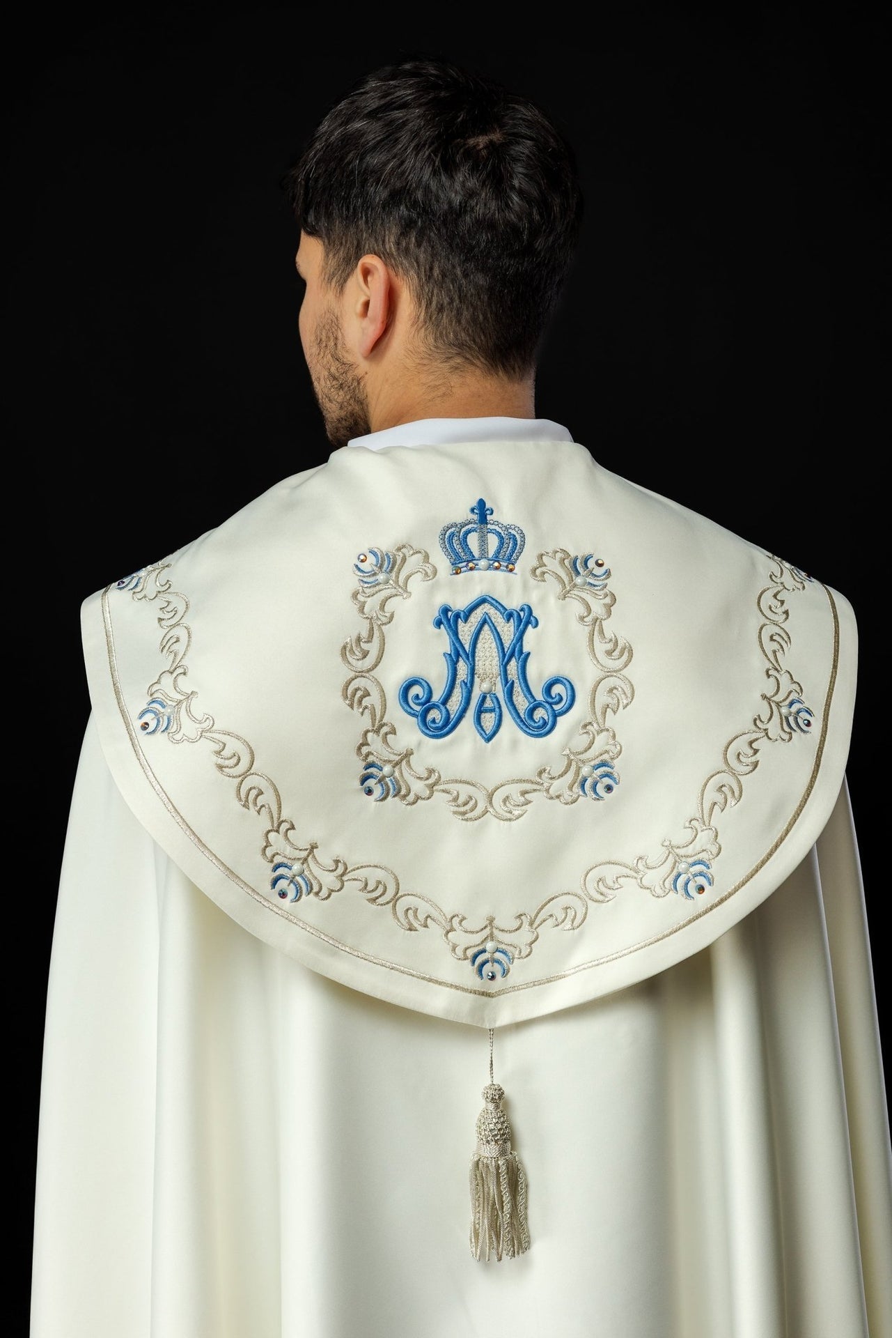 Kapa Liturgiczna Satynowa z Haftem Maryjnym - Polska Produkcja - alba.pl