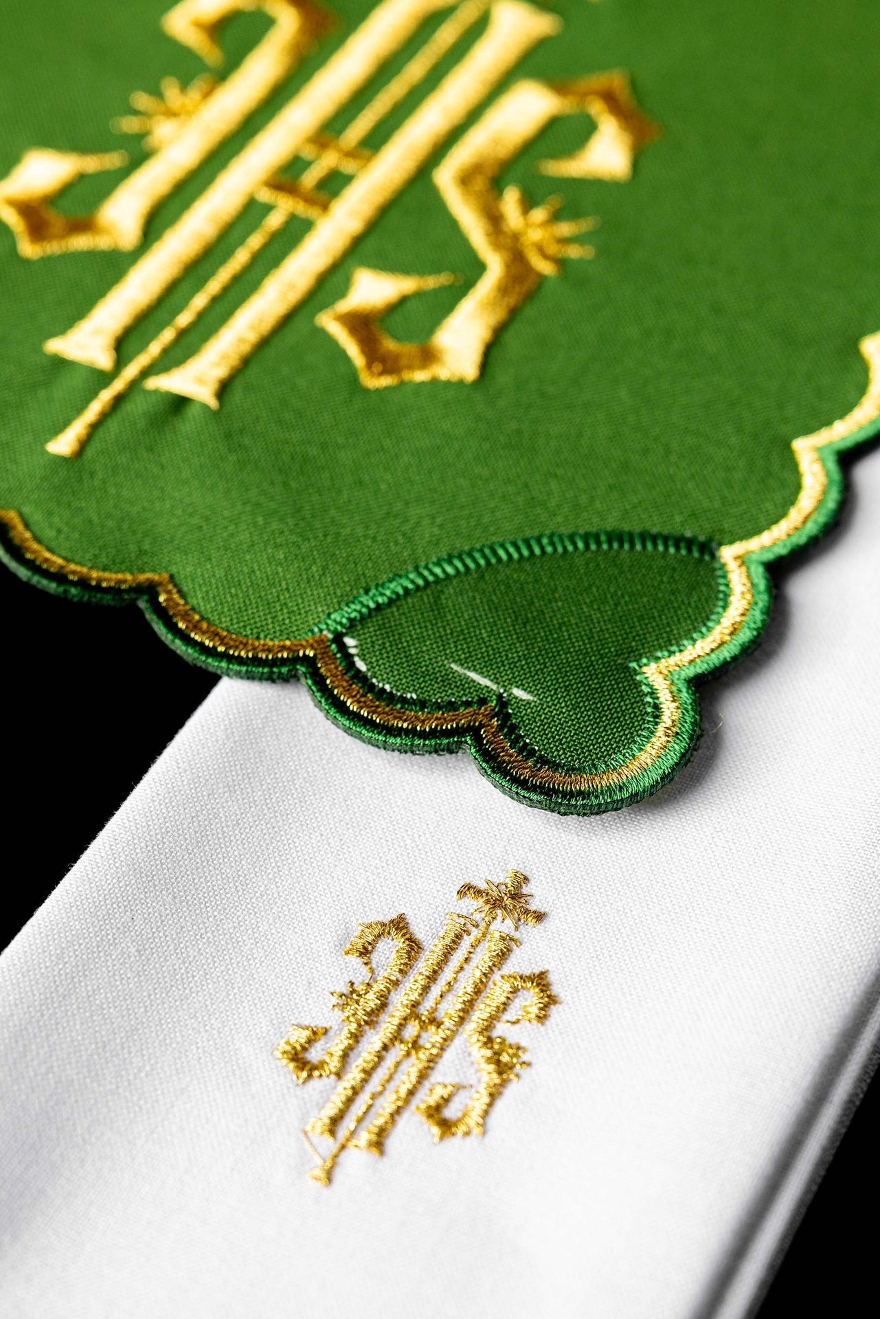 Komplet Kielichowy Liturgiczny IHS Haftowany Zielony - Elanobawełna - alba.pl