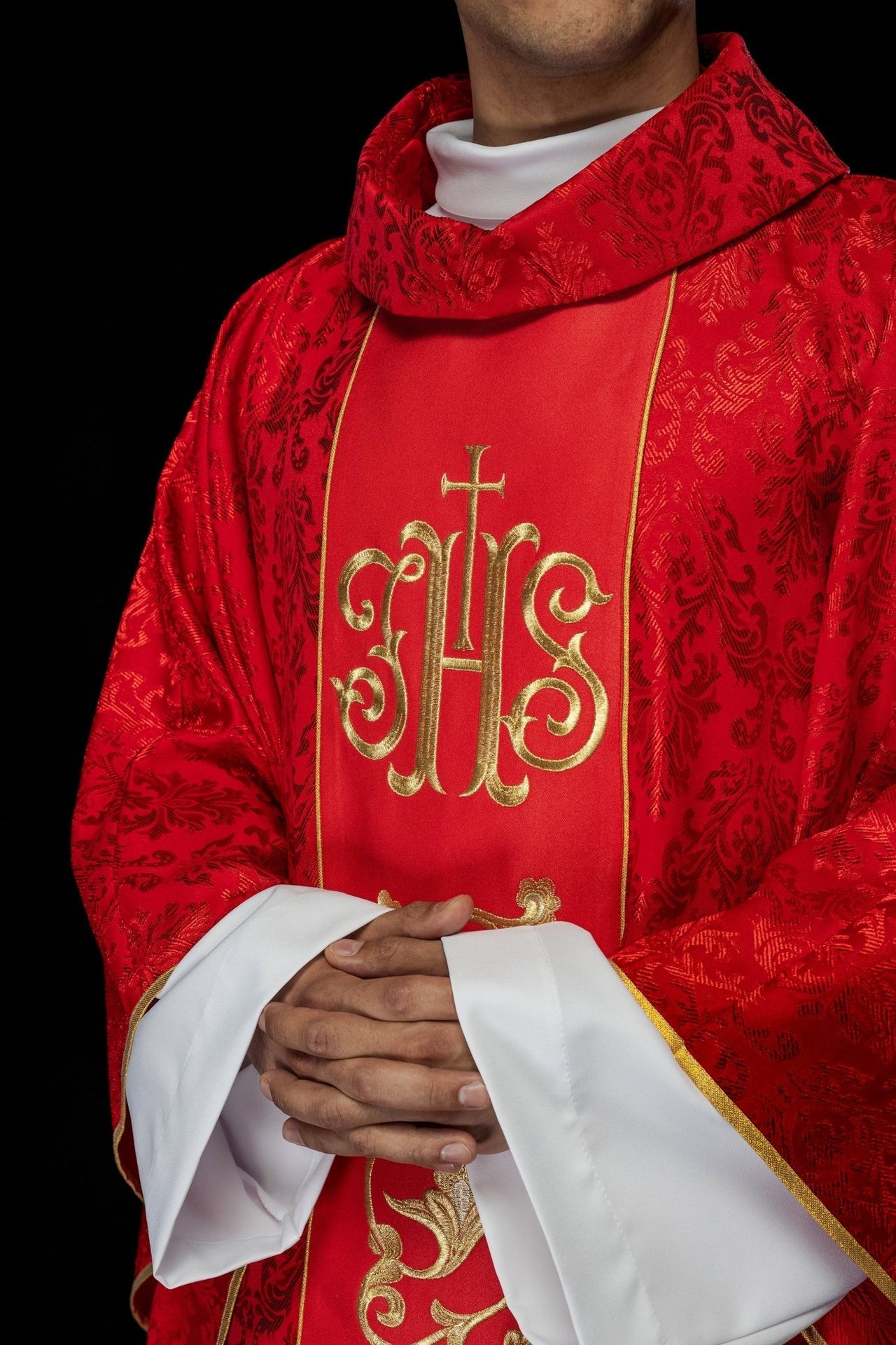 Ornat Czerwony Liturgiczny z Haftowanym Pasem IHS Uszyty w Polsce - alba.pl