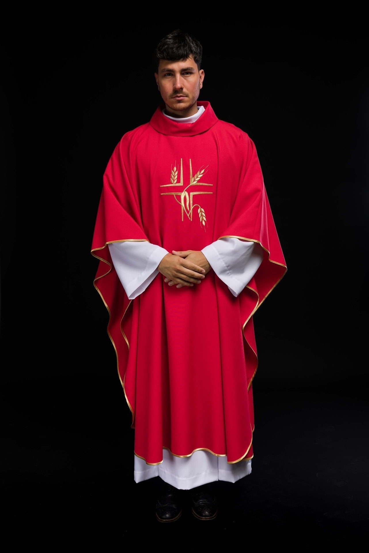 Ornat Czerwony z Haftowanym Krzyżem i Kłosami Eucharystycznymi - alba.pl