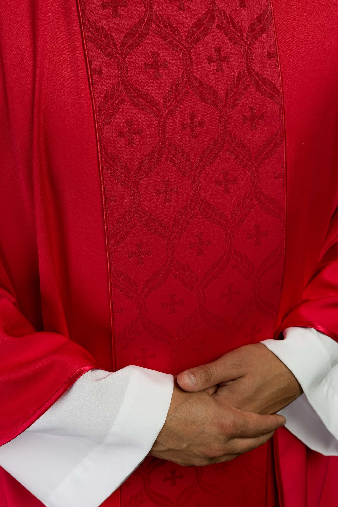 Ornat Czerwony z Żakardowym Pasem w Krzyże - Polski Producent - alba.pl