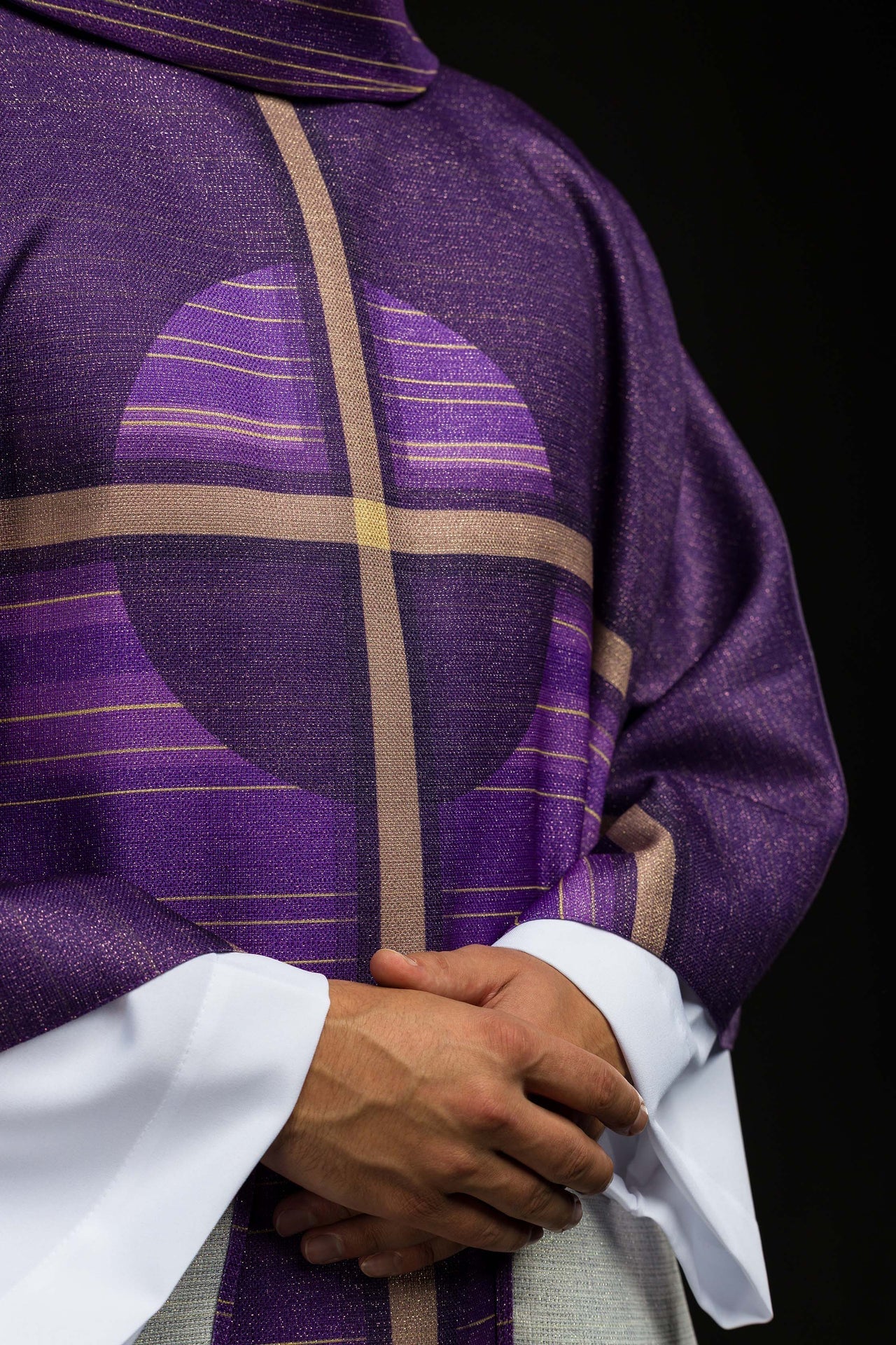 Ornat Fioletowy Drukowany z Krzyżem - Szata Liturgiczna Gotycka - alba.pl