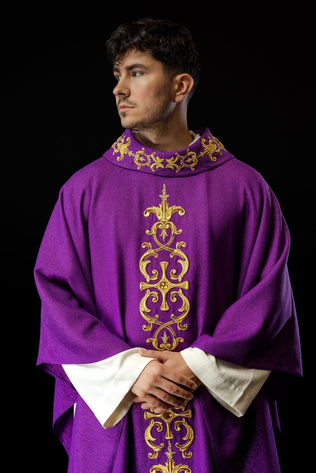 Ornat Fioletowy Liturgiczny z Haftem i Zdobieniami - Alba.pl - alba.pl