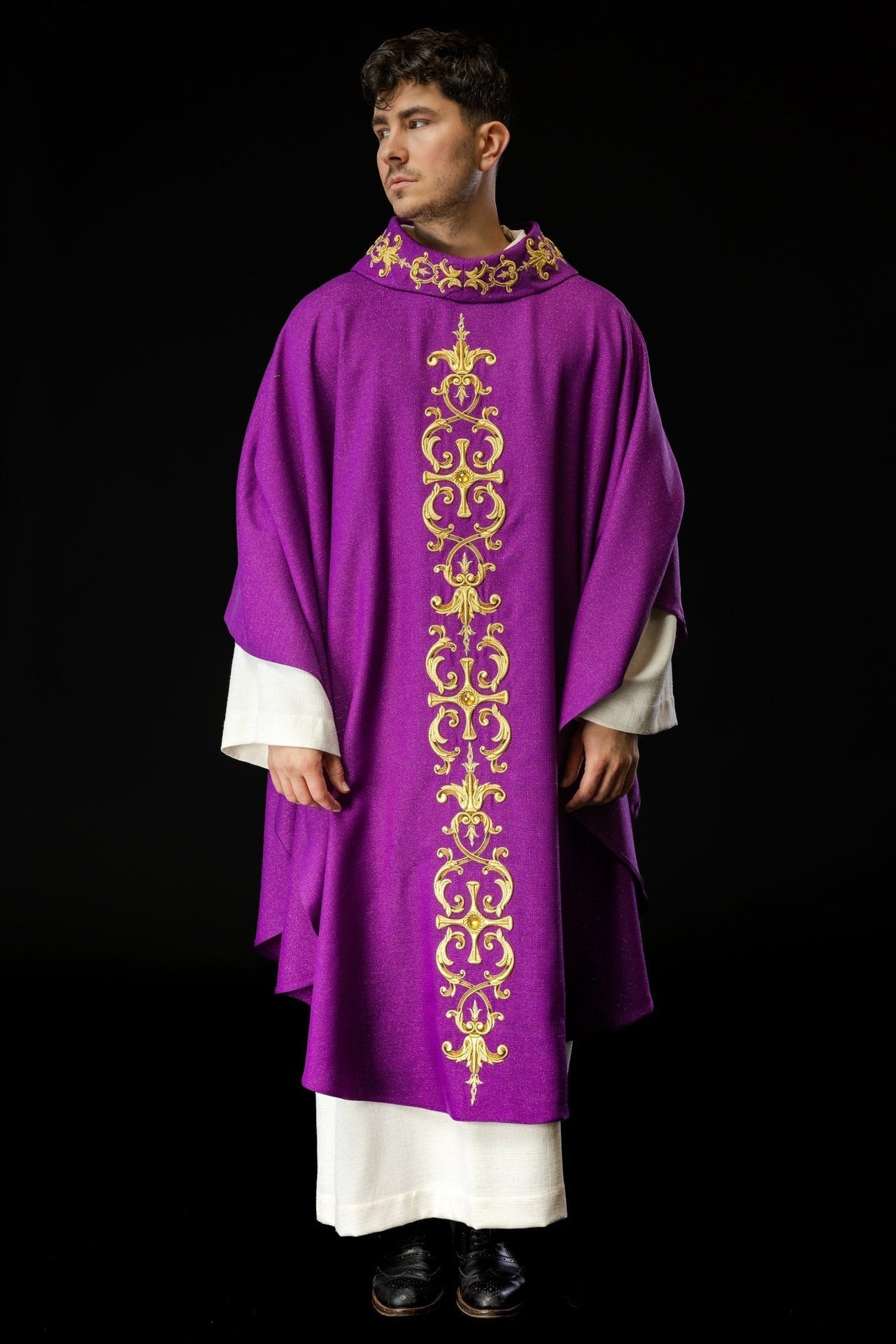 Ornat Fioletowy Liturgiczny z Haftem i Zdobieniami - Alba.pl - alba.pl