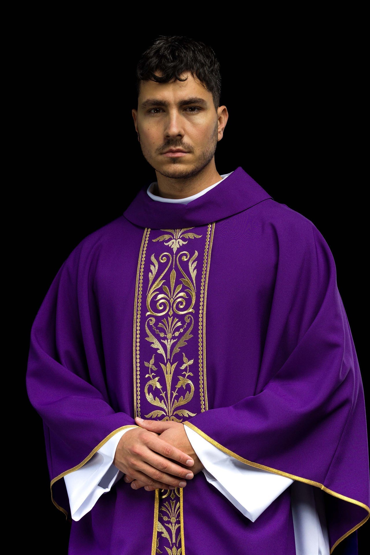 Ornat Fioletowy Liturgiczny ze Złotym Pasem Haftowanym - Alba.pl - alba.pl
