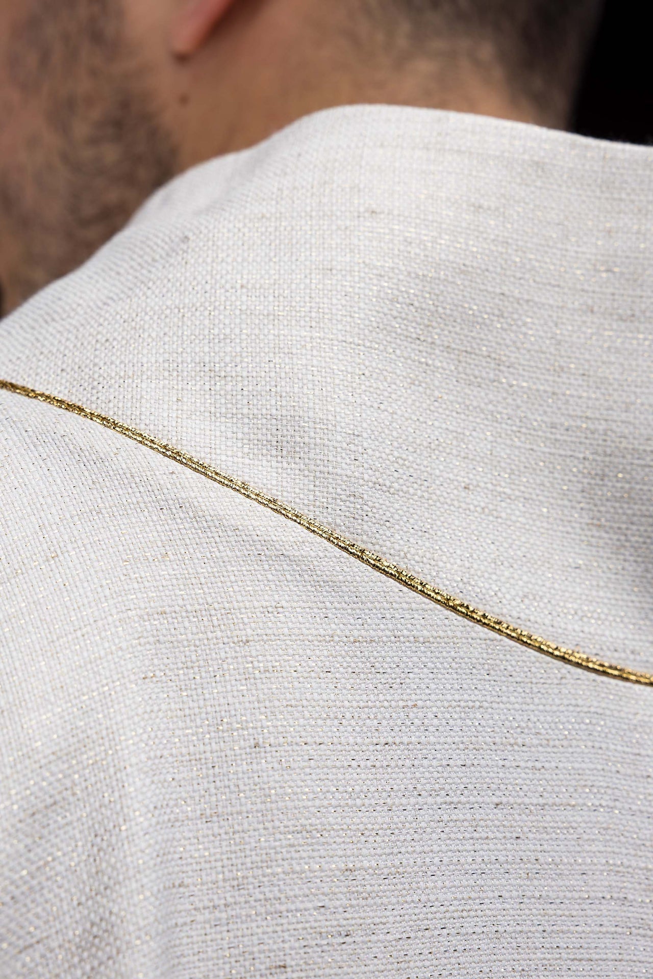 Ornat haftowany z wizerunkiem Jezusa Miłosiernego ecru - alba.pl