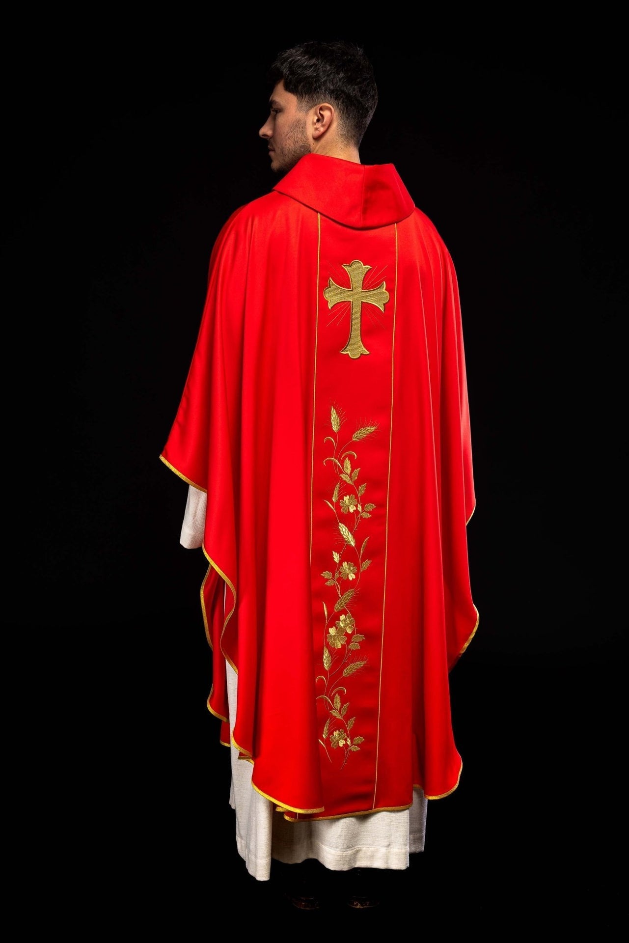 Ornat Liturgiczny Czerwony z Haftem Krzyża i Kłosów Złotych - alba.pl