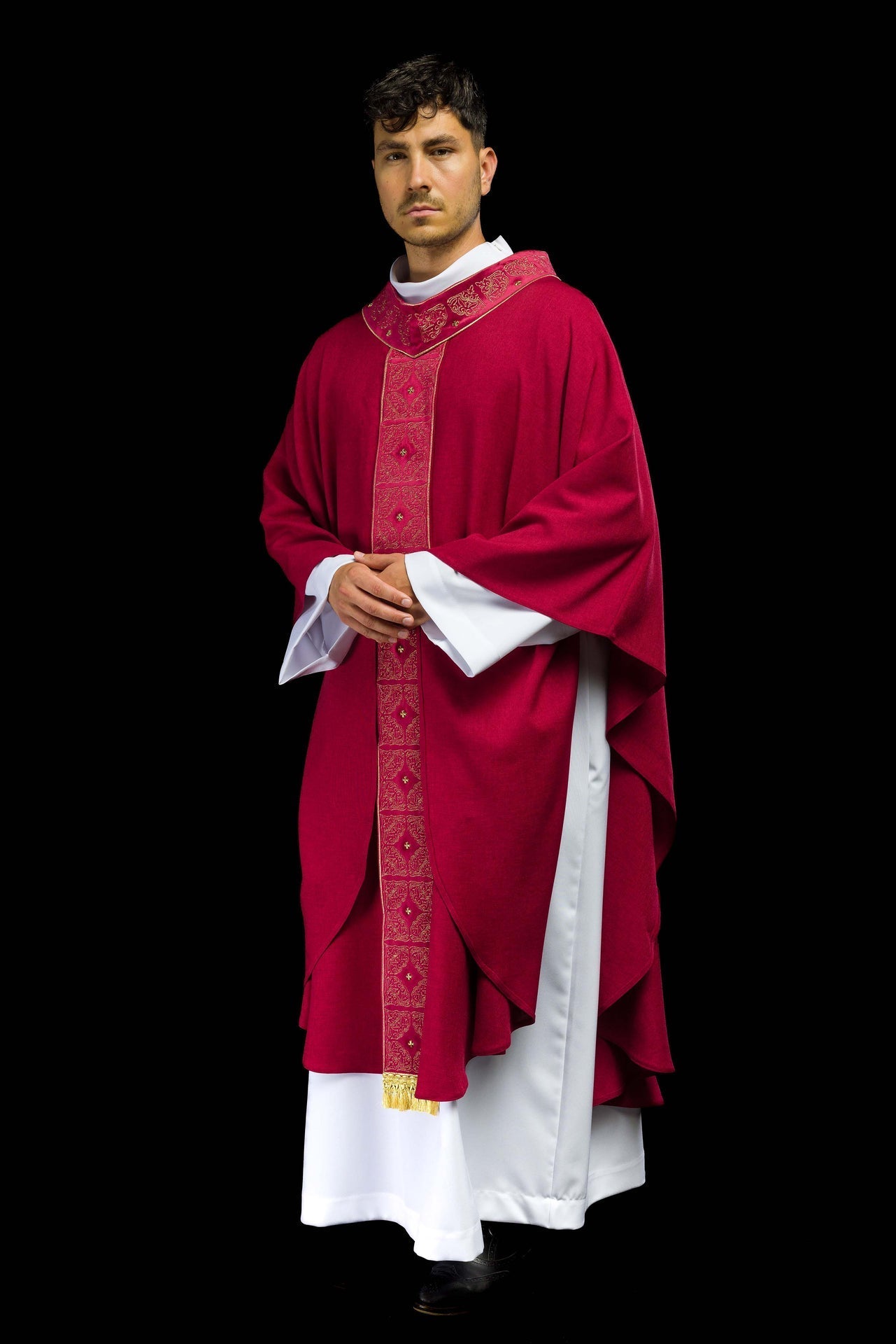 Ornat Liturgiczny Czerwony z Haftowanym Pasem i Stułą - alba.pl