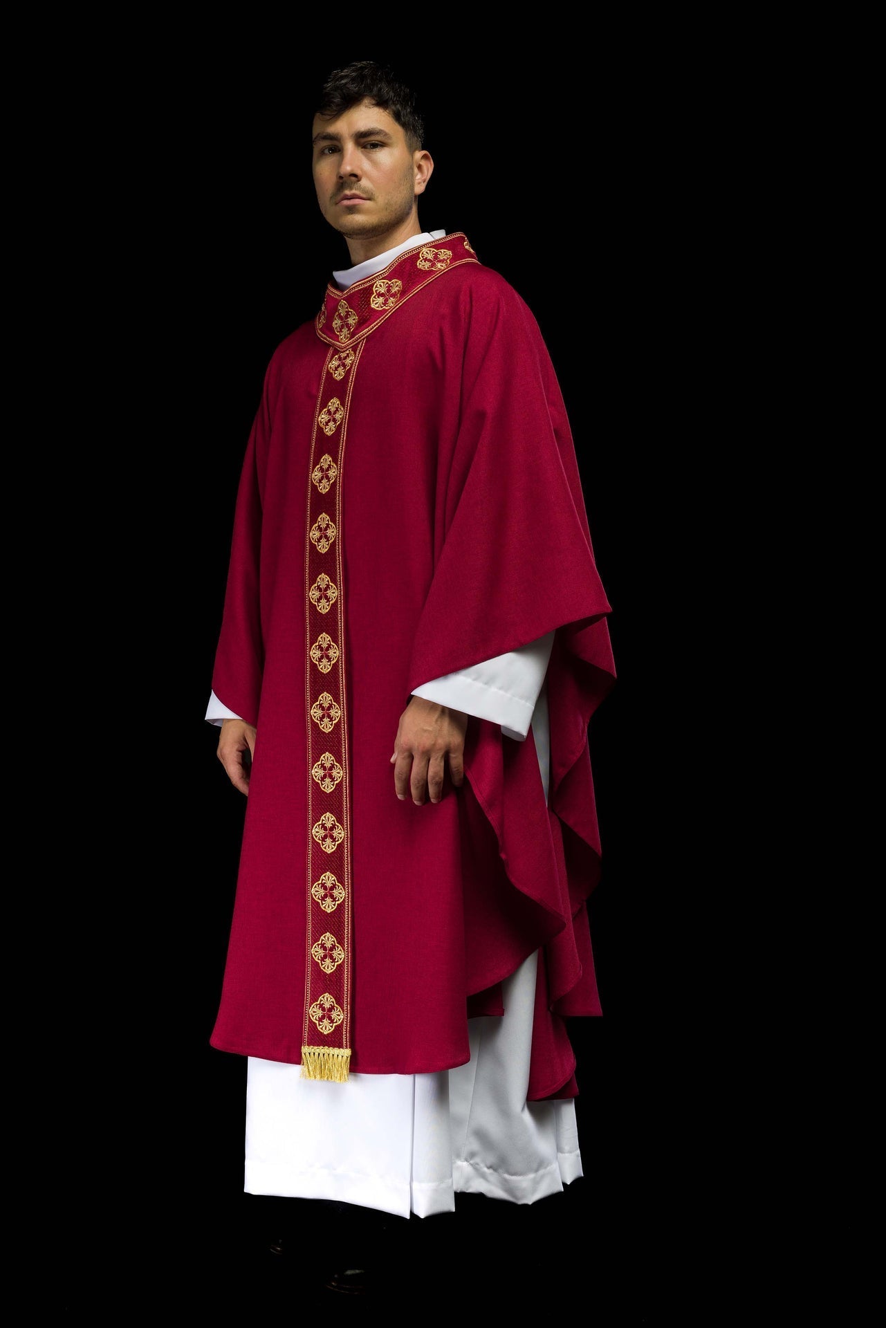 Ornat Liturgiczny Czerwony z Haftowanymi Krzyżami - Polska Produkcja - alba.pl