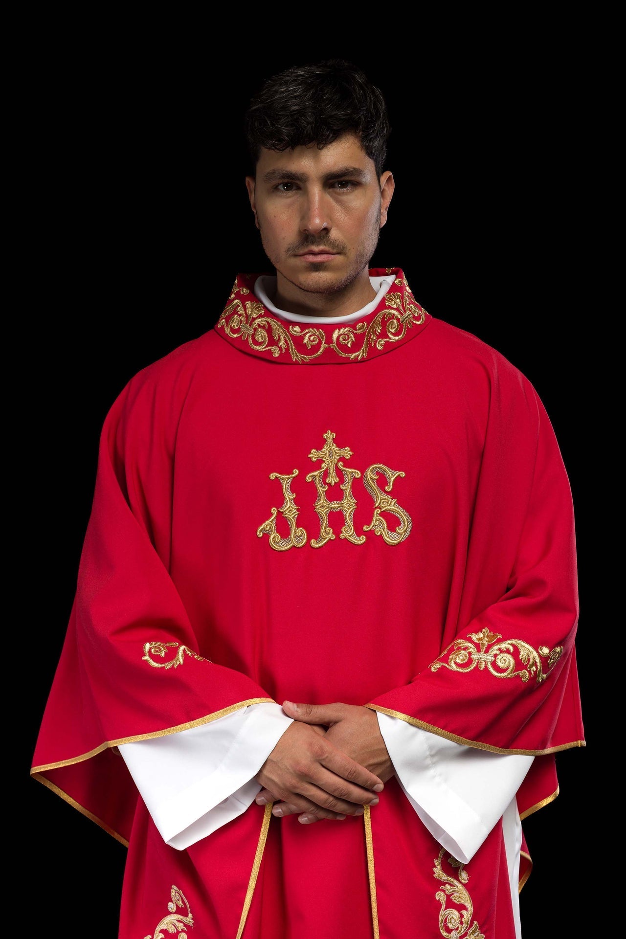 Ornat Liturgiczny Czerwony ze Złotym Haftem IHS - Polski Produkt - alba.pl